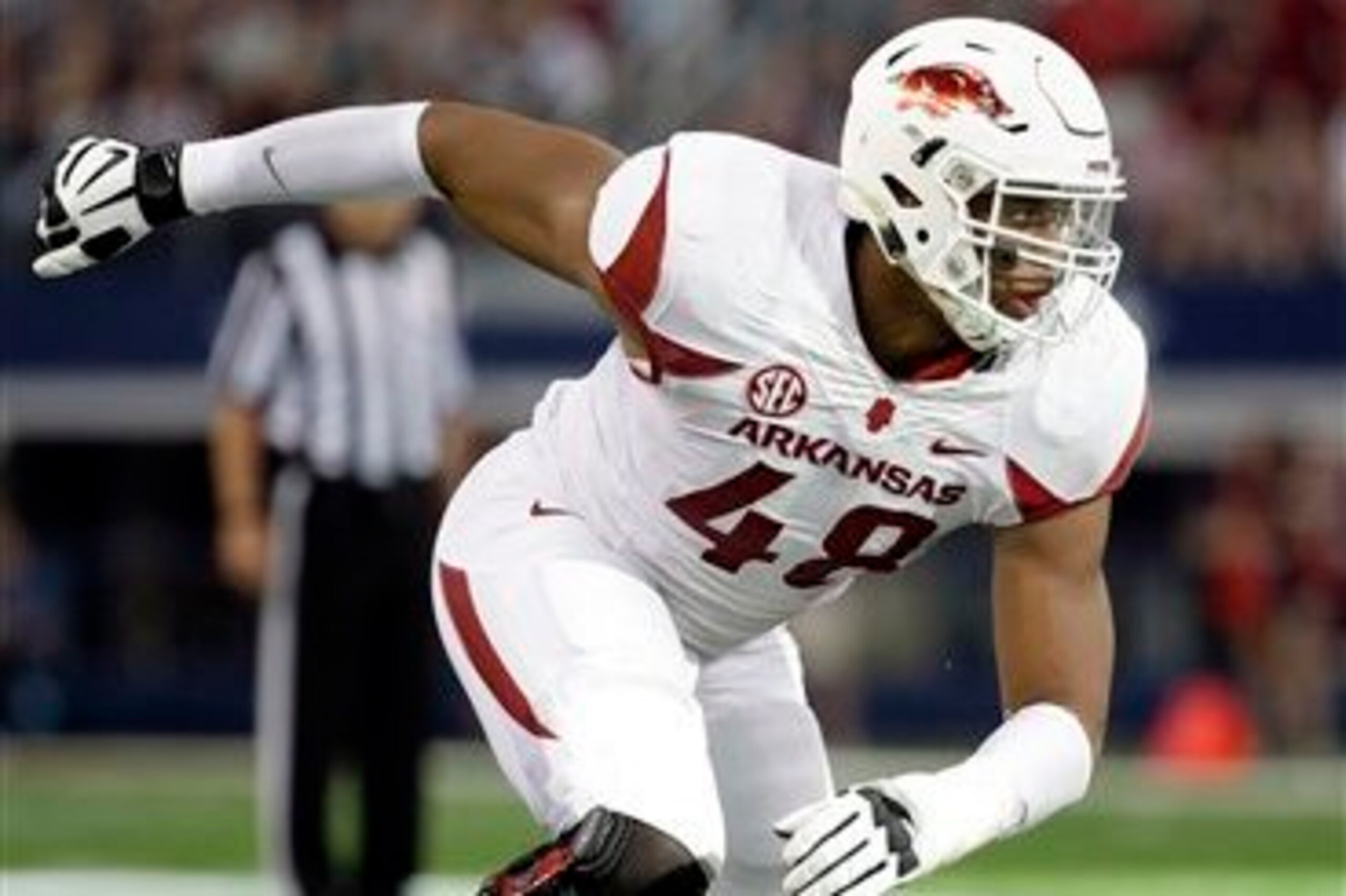 Arkansas DE Deatrich Wise, Jr.