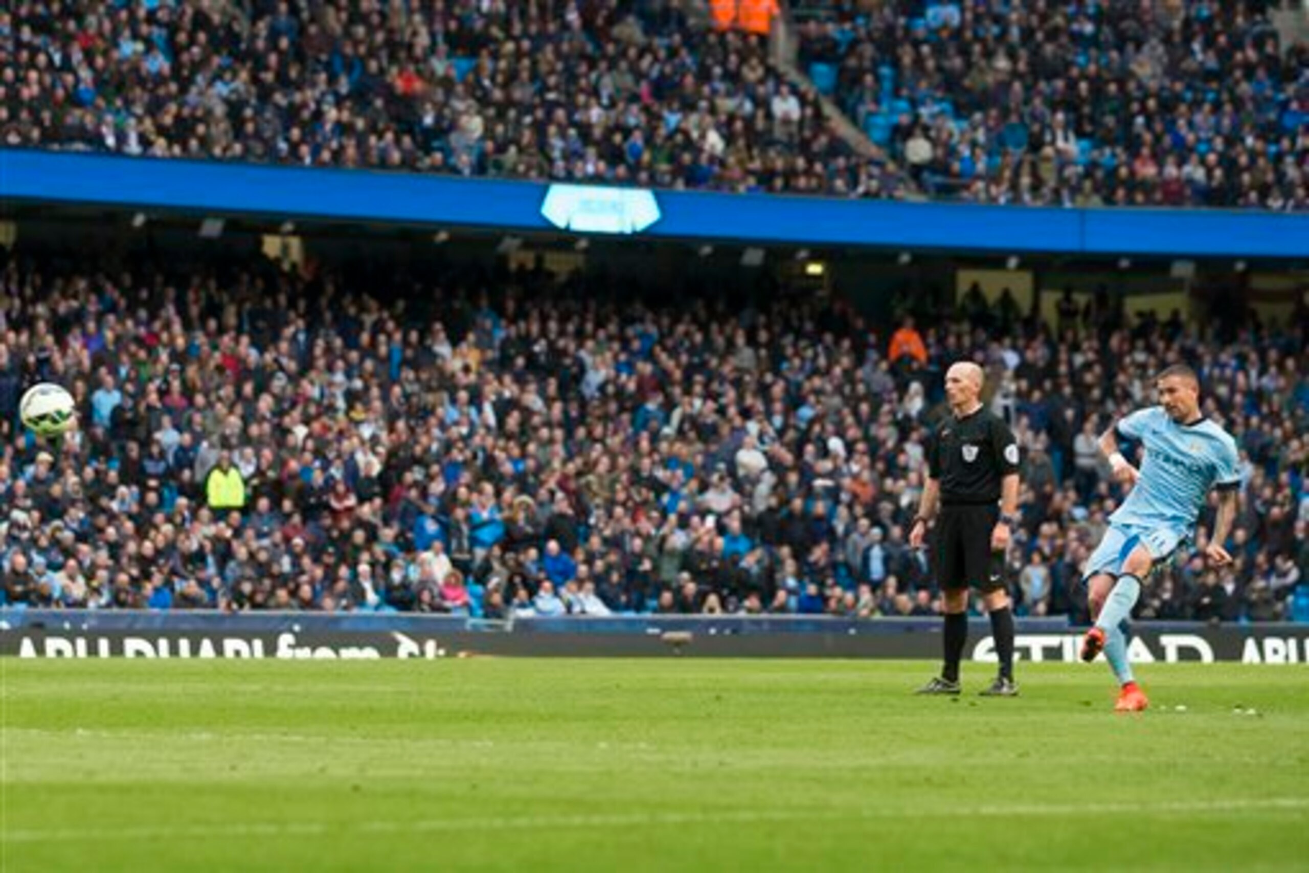Kolarov's free-kick put City two goals in front.