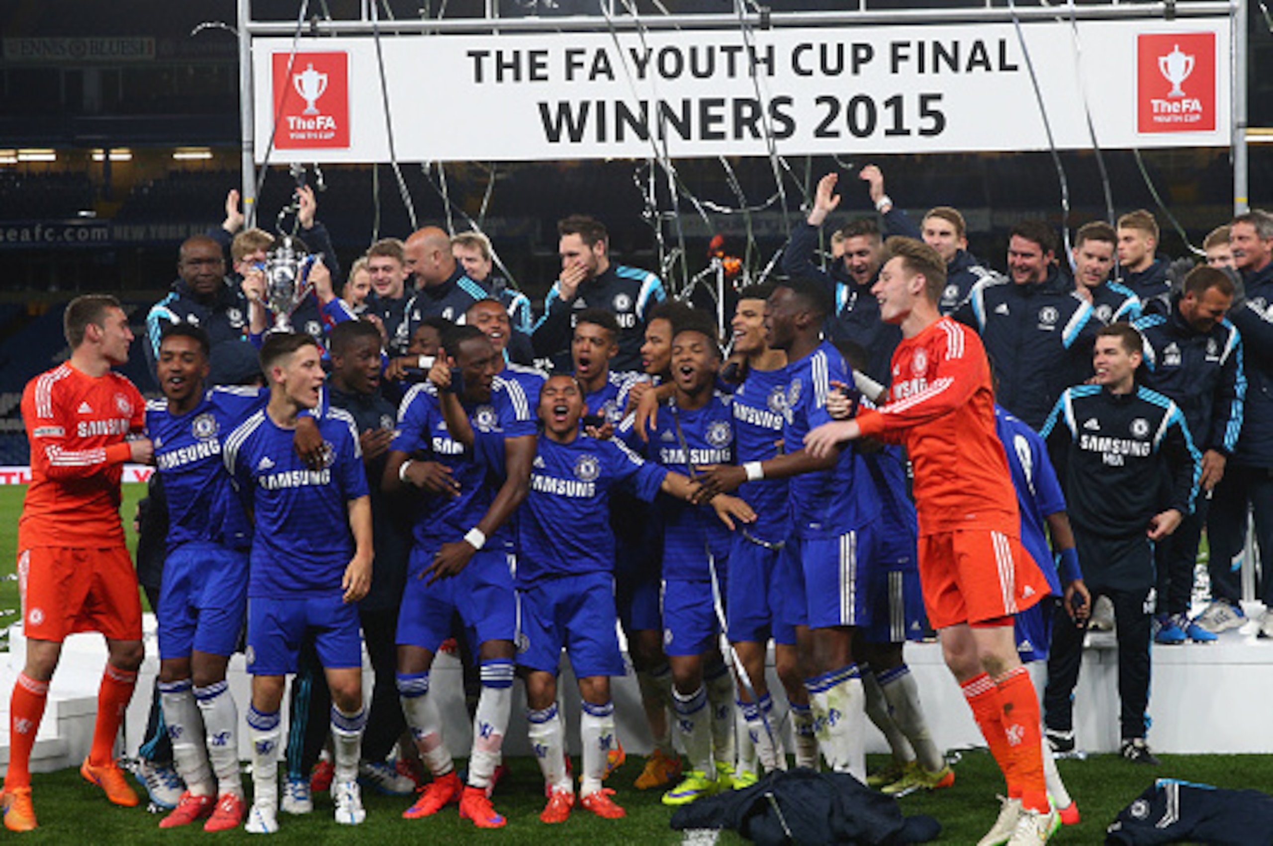 LONDON, ENGLAND - APRIL 27: Chelsea players celebrate with the trophy after winning the FA Youth Cup Fina, Second Leg match between Chelsea and Manchester City at Stamford Bridge on April 27, 2015 in London, England. (Photo by Ian Walton/Getty Images) LONDON, ENGLAND - APRIL 27: Chelsea players celebrate with the trophy after winning the FA Youth Cup Fina, Second Leg match between Chelsea and Manchester City at Stamford Bridge on April 27, 2015 in London, England. (Photo by Ian Walton/Getty Images)