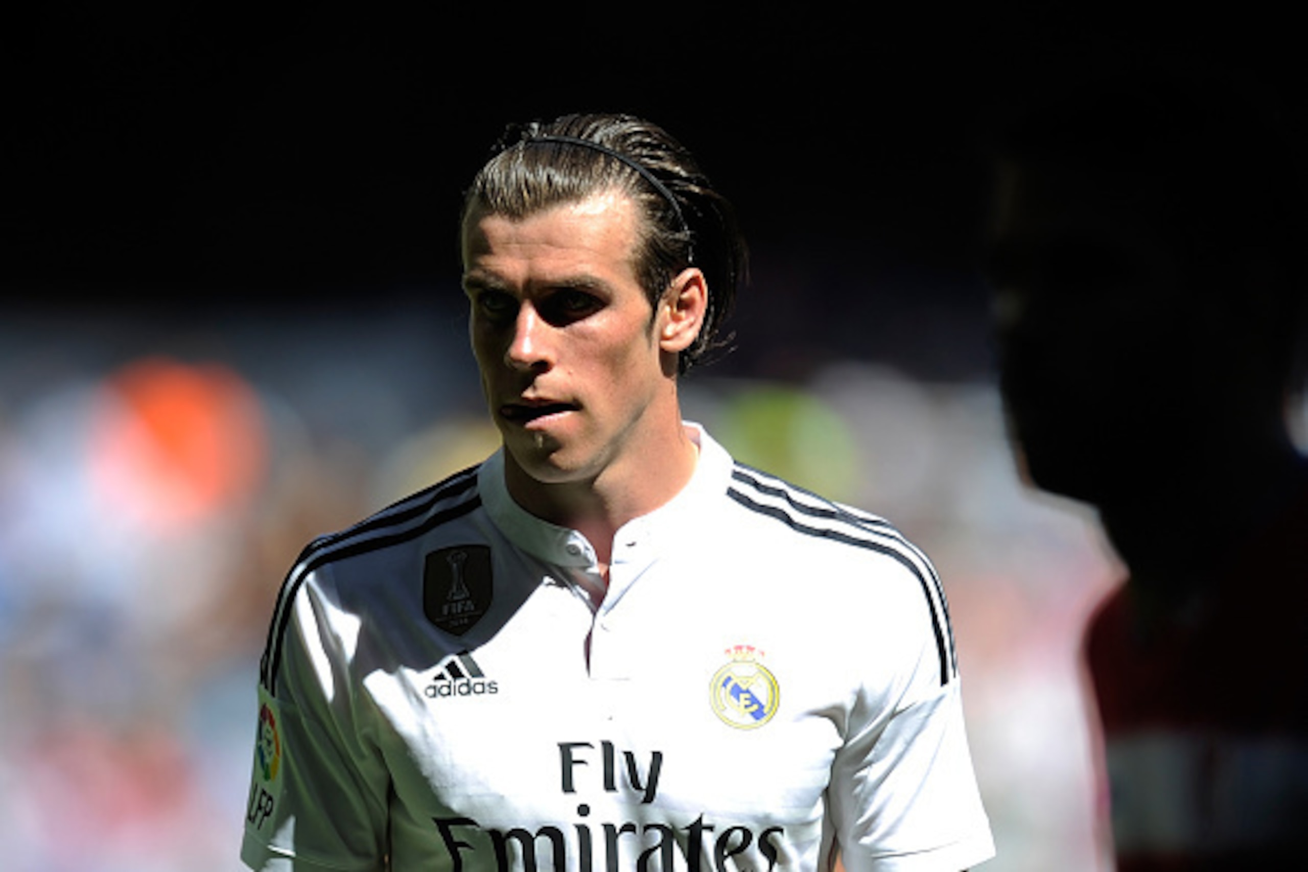 MADRID, SPAIN - APRIL 05:  Gareth Bale of Real Madrid CF looks on during the La Liga match between Real Madrid CF and Granada CF at Estadio Santiago Bernabeu on April 5, 2015 in Madrid, Spain.  (Photo by Denis Doyle/Getty Images)