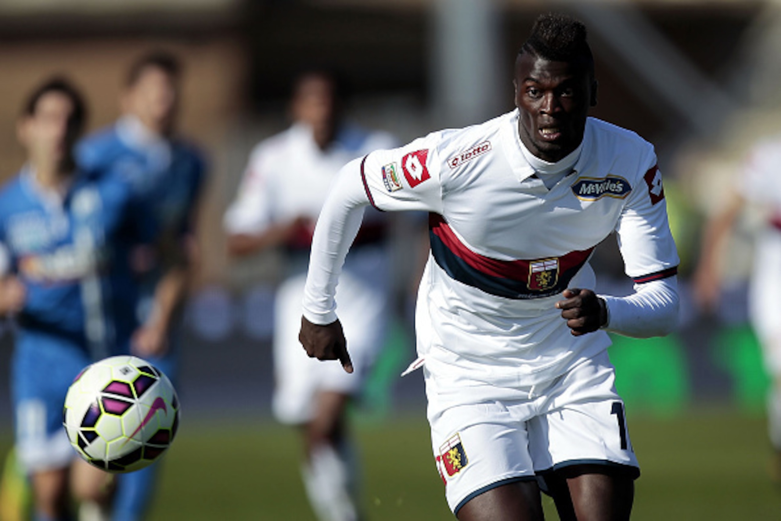 EMPOLI, ITALY - MARCH 08: M'Baye Niang of Genoa CFC in action during the Serie A match between Empoli FC and Genoa CFC at Stadio Carlo Castellani on March 8, 2015 in Empoli, Italy.  (Photo by Gabriele Maltinti/Getty Images)