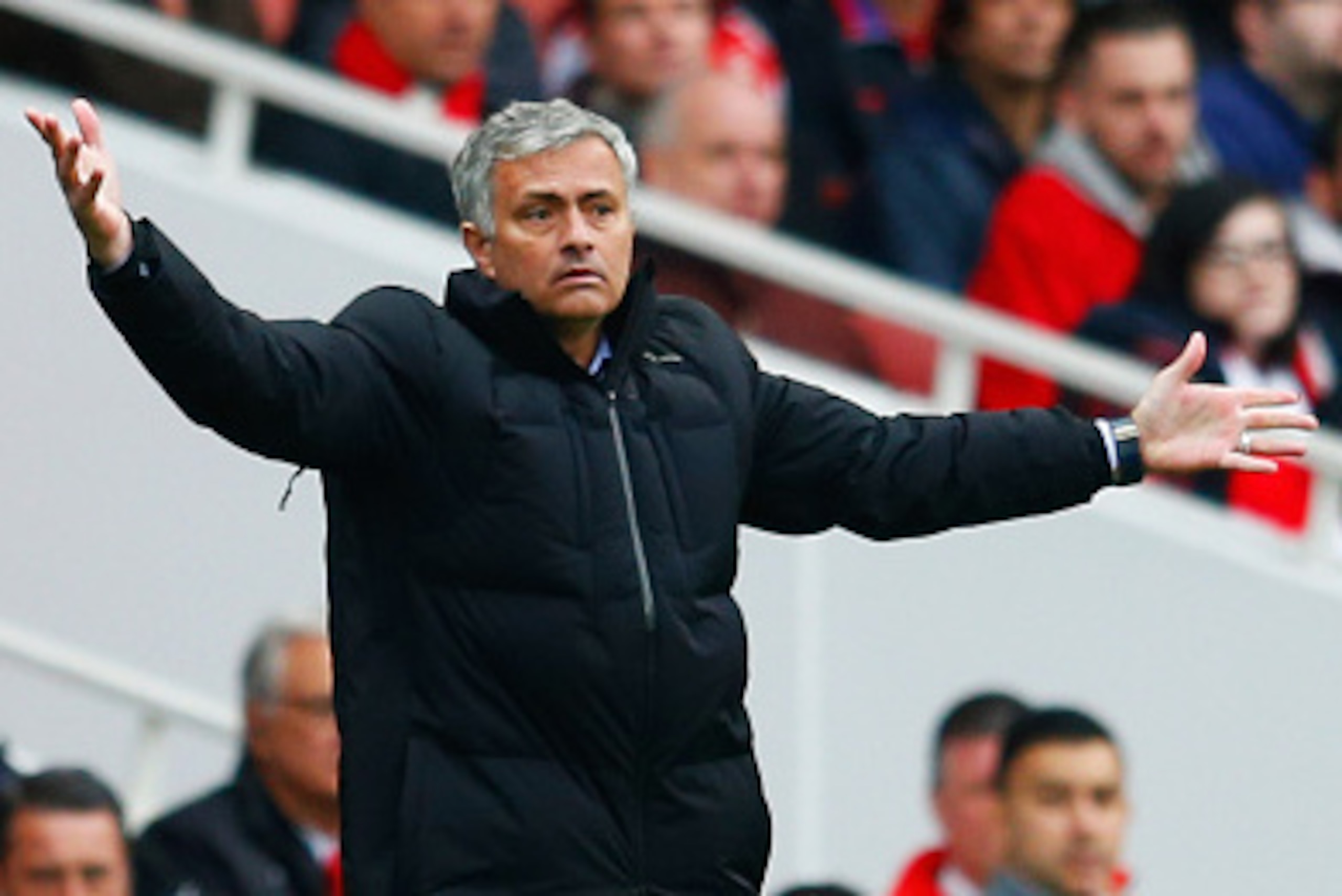 LONDON, ENGLAND - APRIL 26:  Jose Mourinho manager of Chelsea reacts during the Barclays Premier League match between Arsenal and Chelsea at Emirates Stadium on April 26, 2015 in London, England.  (Photo by Julian Finney/Getty Images)