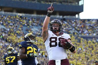 ANN ARBOR, MI - SEPTEMBER 27: Maxx Williams #88 of the Minnesota Golden Gophers celebrates after scoring a one yard touchdown during the third quarter of the game against the Michigan Wolverines at Michigan Stadium on September 27, 2014 in Ann Arbor, Mich