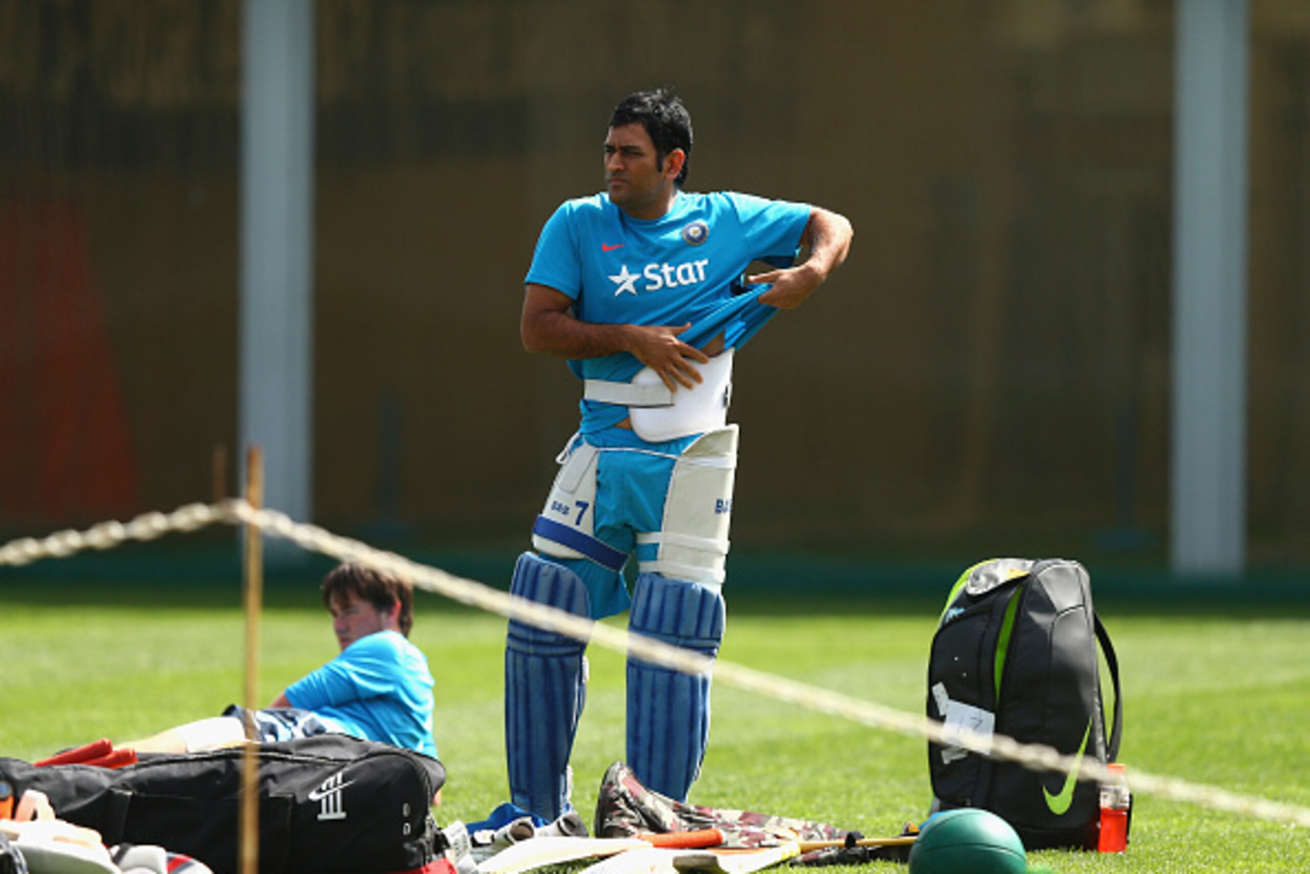 SYDNEY, AUSTRALIA - MARCH 25:  MS Dhoni of India preapres to bat during the India nets session at Sydney Cricket Ground on March 25, 2015 in Sydney, Australia.  (Photo by Ryan Pierse/Getty Images)