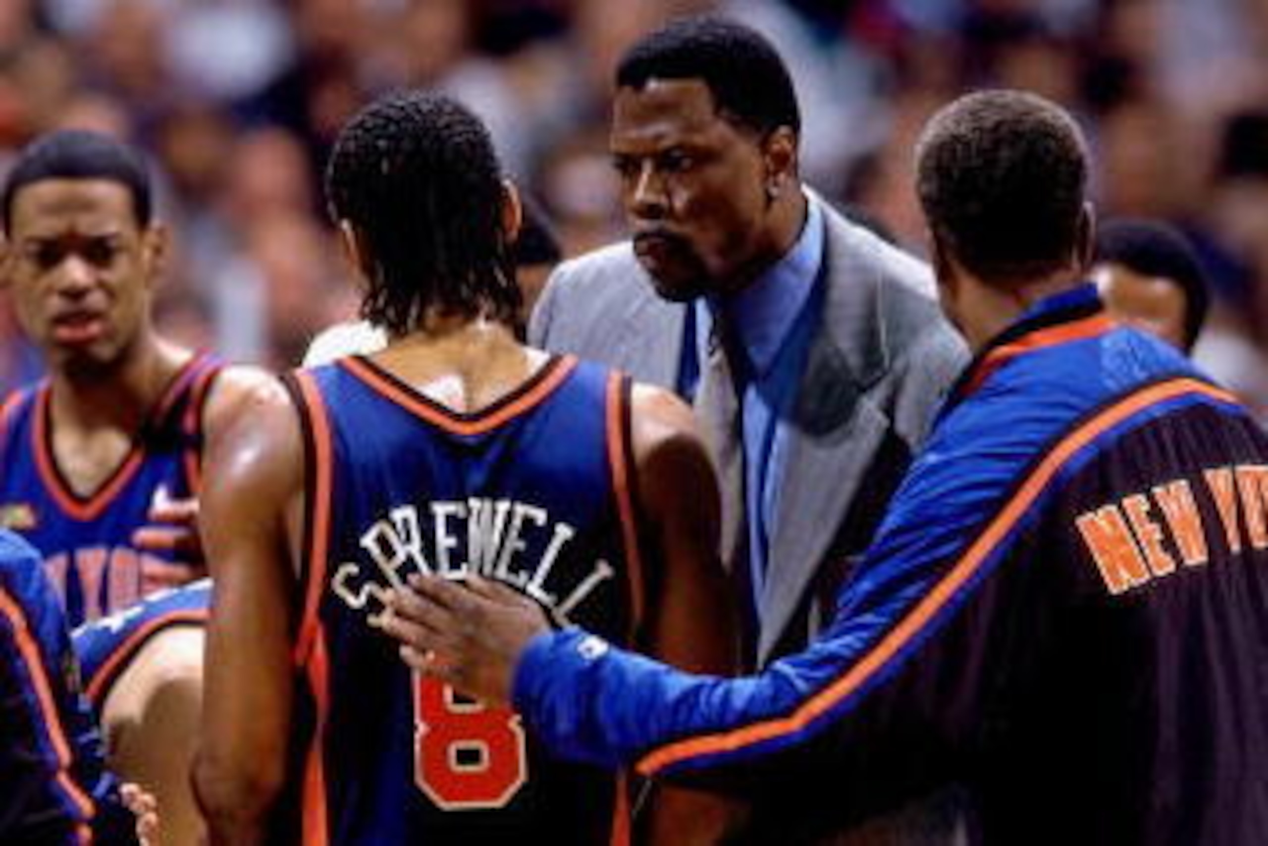 SAN ANTONIO - JUNE 16:  Patrick Ewing #33 and Latrell Sprewell #8 of the New York Knicks talk during Game One of the 1999 NBA Finals played at the Alamodome on June 16, 1999 in San Antonio, Texas.  NOTE TO USER: User expressly acknowledges that, by downlo