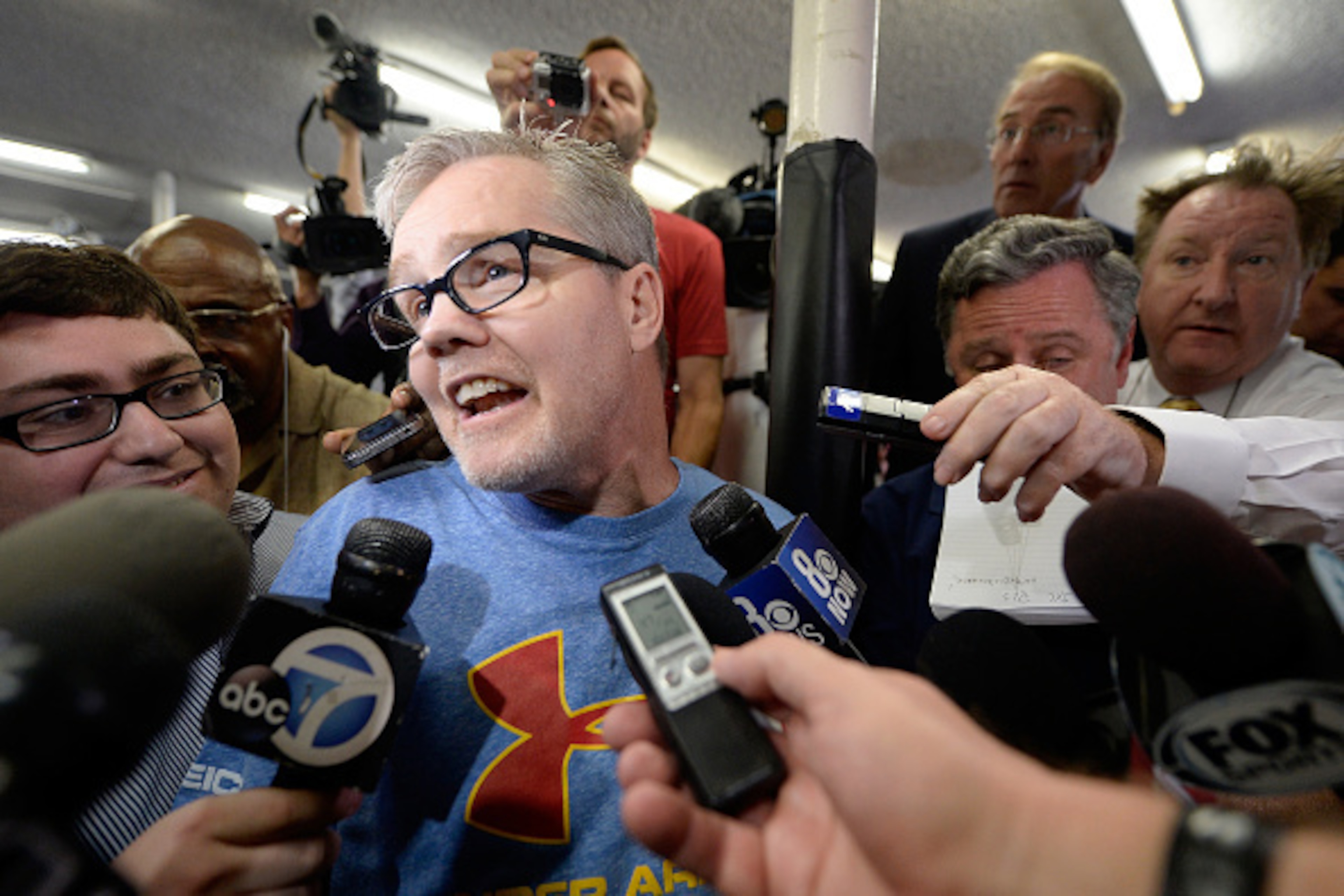 LOS ANGELES, CA - APRIL 15: Trainer Freddie Roach speaks to media before a Manny Pacquiao a workout in preparation for his fight against Floyd Mayweather Jr. at Wild Card Boxing Club on April 15, 2015 in Los Angeles, California. (Photo by Harry How/Gett LOS ANGELES, CA - APRIL 15: Trainer Freddie Roach speaks to media before a Manny Pacquiao a workout in preparation for his fight against Floyd Mayweather Jr. at Wild Card Boxing Club on April 15, 2015 in Los Angeles, California. (Photo by Harry How/Gett