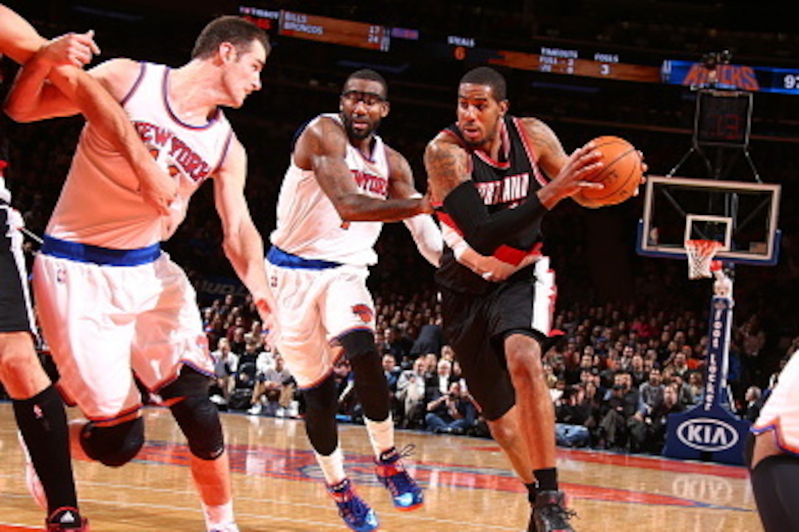 NEW YORK, NY - DECEMBER 7:  LaMarcus Aldridge #12 of the Portland Trail Blazers handles the ball against the New York Knicks during the game on December 7, 2014 at Madison Square Garden in New York City, New York.  NOTE TO USER: User expressly acknowledge