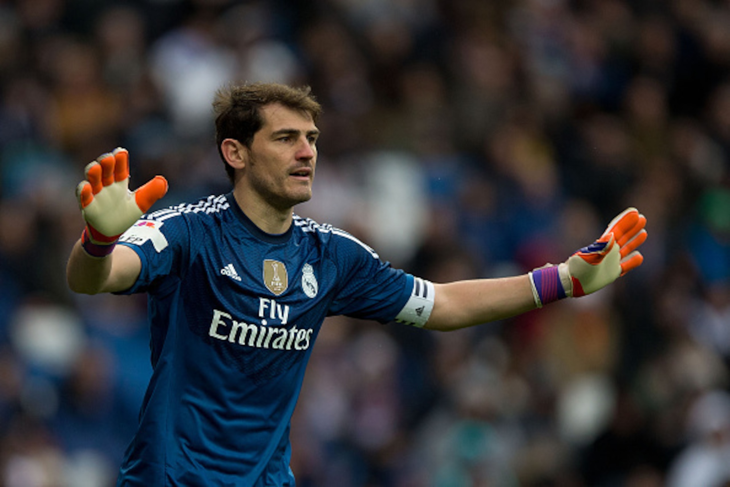 MADRID, SPAIN - JANUARY 31: Goalkeeper Iker Casillas of Real Madrid CF gives instructions to his teammates during the La Liga match between Real Madrid CF and Real Sociedad de Futbol at Estadio Santiago Bernabeu on January 31, 2015 in Madrid, Spain. (Pho MADRID, SPAIN - JANUARY 31: Goalkeeper Iker Casillas of Real Madrid CF gives instructions to his teammates during the La Liga match between Real Madrid CF and Real Sociedad de Futbol at Estadio Santiago Bernabeu on January 31, 2015 in Madrid, Spain. (Pho
