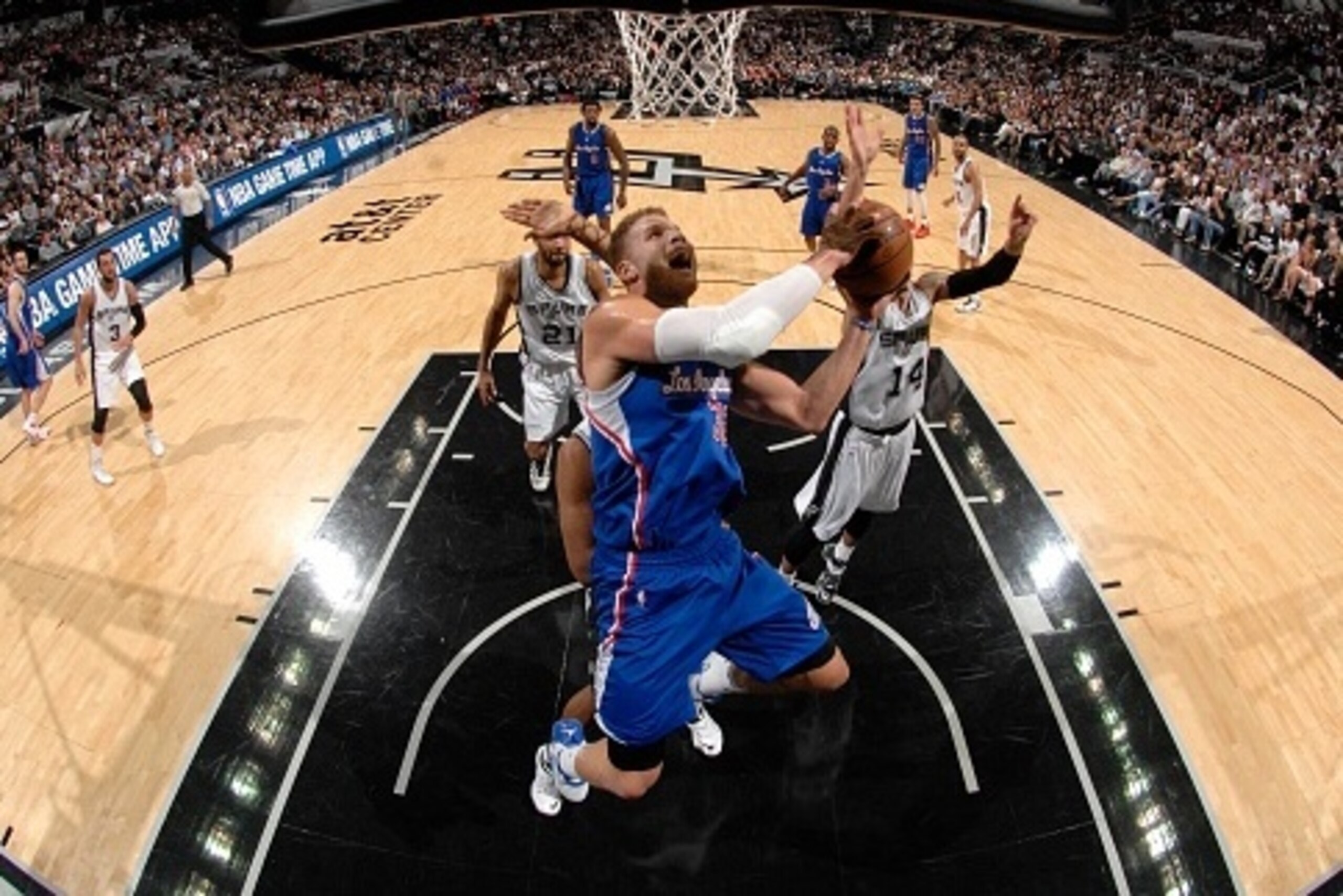 SAN ANTONIO - APRIL 30: Blake Griffin #32 of the Los Angeles Clippers goes up for a shot against the San Antonio Spurs in Game Six of the Western Conference Quarterfinals at the AT&T Center on April 30, 2015 in San Antonio, Texas. NOTE TO USER: User expre