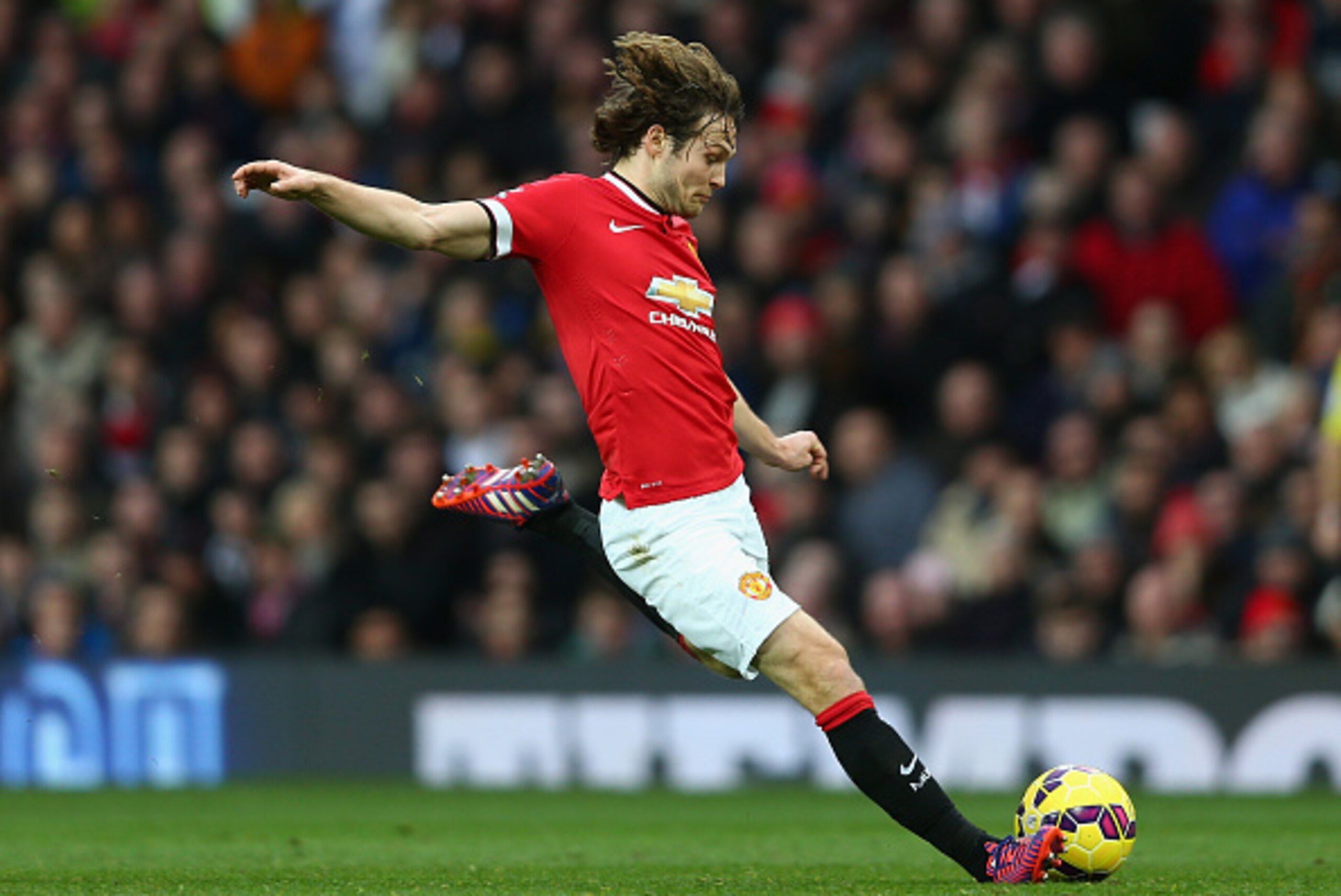 MANCHESTER, ENGLAND - FEBRUARY 28:  Daley Blind of Manchester United in action during the Barclays Premier League match between Manchester United and Sunderland at Old Trafford on February 28, 2015 in Manchester, England.  (Photo by Clive Brunskill/Getty 