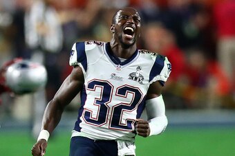 GLENDALE, AZ - FEBRUARY 01:  Devin McCourty #32 of the New England Patriots reacts after defeating the Seattle Seahawks 28-24 during Super Bowl XLIX at University of Phoenix Stadium on February 1, 2015 in Glendale, Arizona.  (Photo by Ronald Martinez/Gett