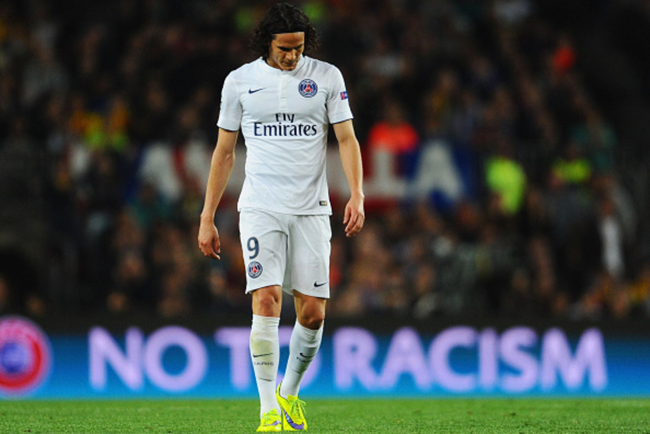 BARCELONA, SPAIN - APRIL 21:  Edinson Cavani of PSG looks thoughtful during the UEFA Champions League Quarter Final second leg match between FC Barcelona and Paris Saint-Germain at Camp Nou on April 21, 2015 in Barcelona, Spain.  (Photo by David Ramos/Get
