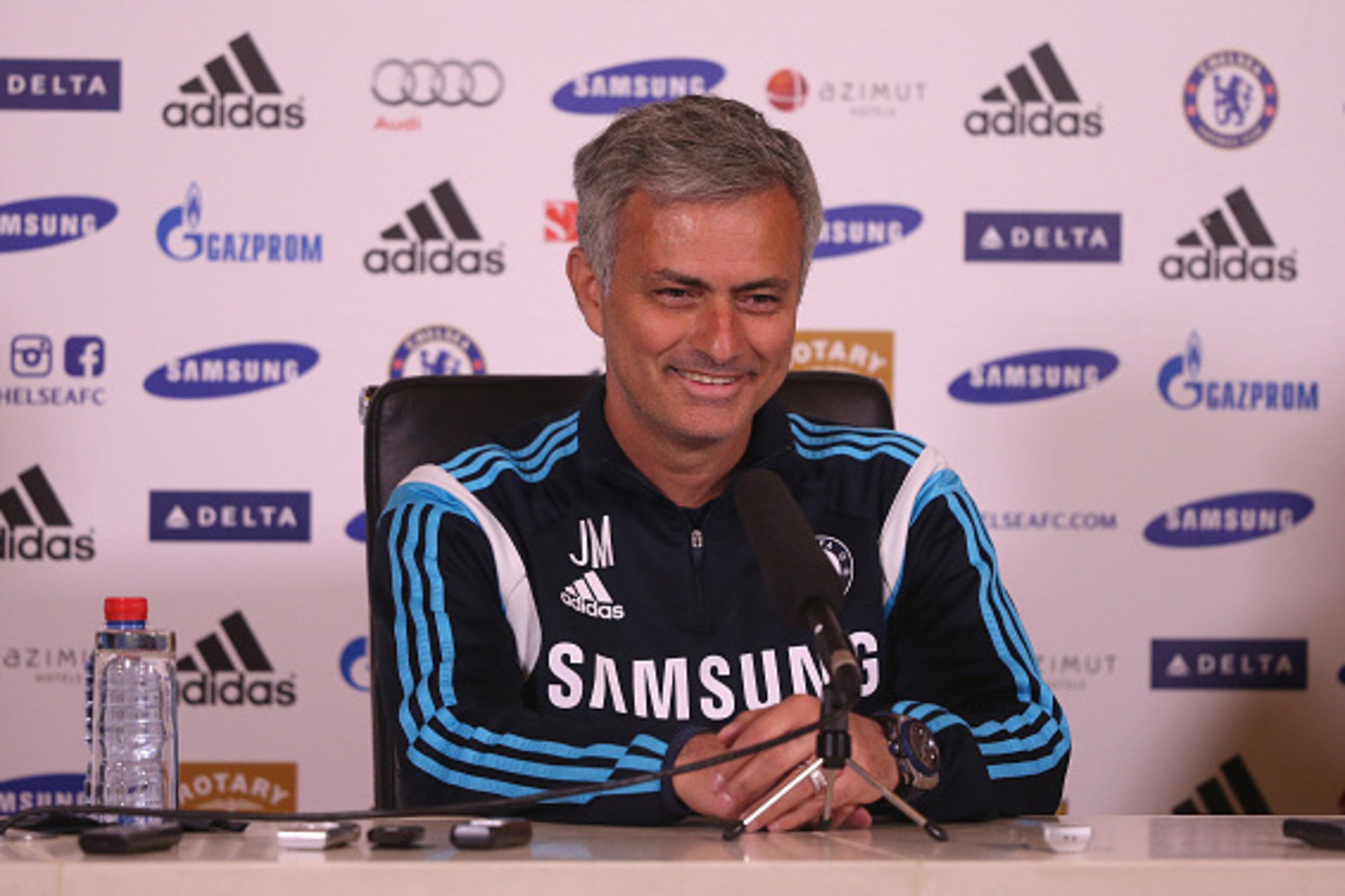 COBHAM, ENGLAND - APRIL 17: Chelsea manager Jose Mourinho addresses the media during a press conference at Chelsea Training Ground on April 17, 2015 in Cobham, England. (Photo by Andrew Redington/Getty Images) COBHAM, ENGLAND - APRIL 17: Chelsea manager Jose Mourinho addresses the media during a press conference at Chelsea Training Ground on April 17, 2015 in Cobham, England. (Photo by Andrew Redington/Getty Images)