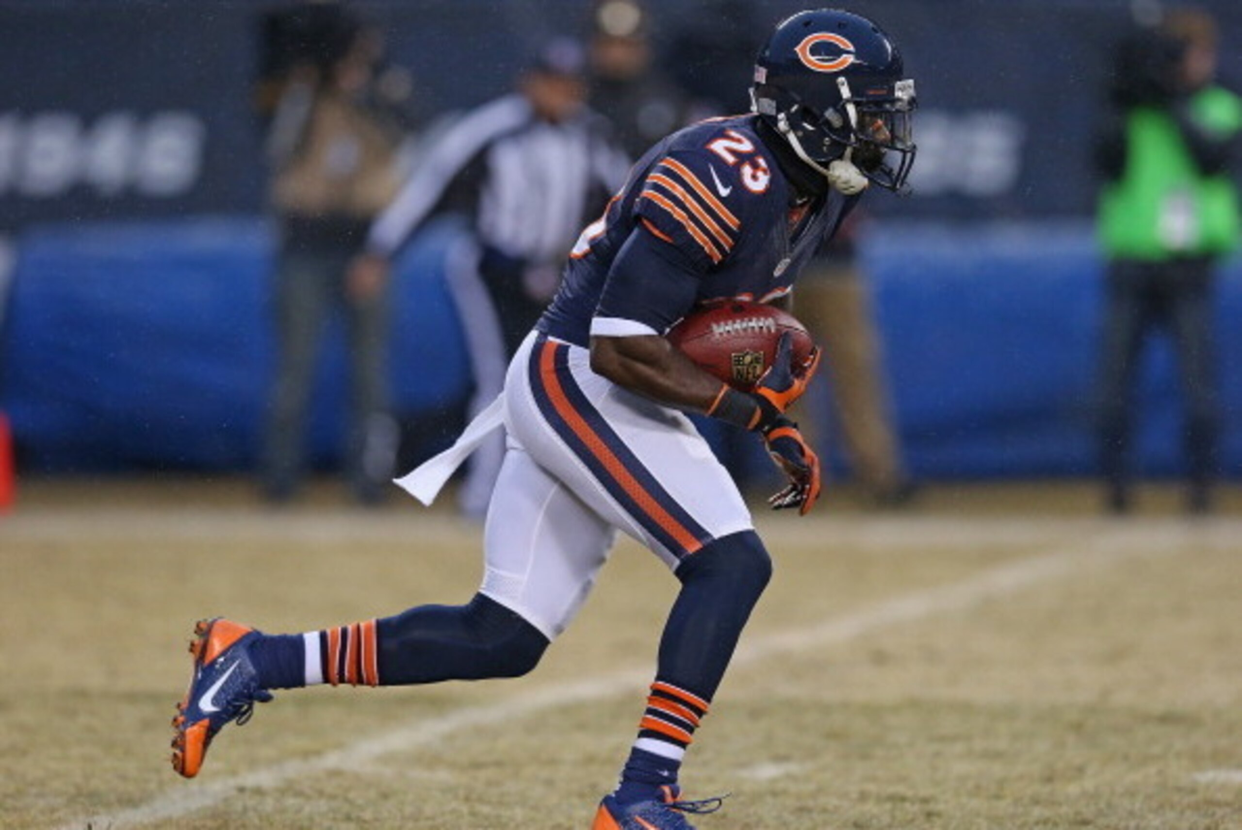 CHICAGO, IL - DECEMBER 29: Devin Hester #23 of the Chicago Bears returns a kick against the Green Bay Packers at Soldier Field on December 29, 2013 in Chicago, Illinois. (Photo by Jonathan Daniel/Getty Images) CHICAGO, IL - DECEMBER 29: Devin Hester #23 of the Chicago Bears returns a kick against the Green Bay Packers at Soldier Field on December 29, 2013 in Chicago, Illinois. (Photo by Jonathan Daniel/Getty Images)