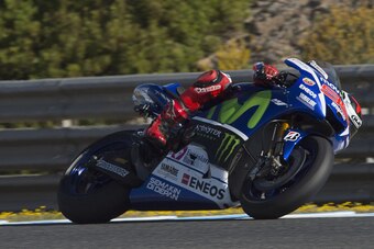 JEREZ DE LA FRONTERA, SPAIN - MAY 02:  Jorge Lorenzo of Spain and Movistar Yamaha MotoGP
 rounds the bend during the MotoGp of Spain - Qualifying at Circuito de Jerez on May 2, 2015 in Jerez de la Frontera, Spain.  (Photo by Mirco Lazzari gp/Getty Images)