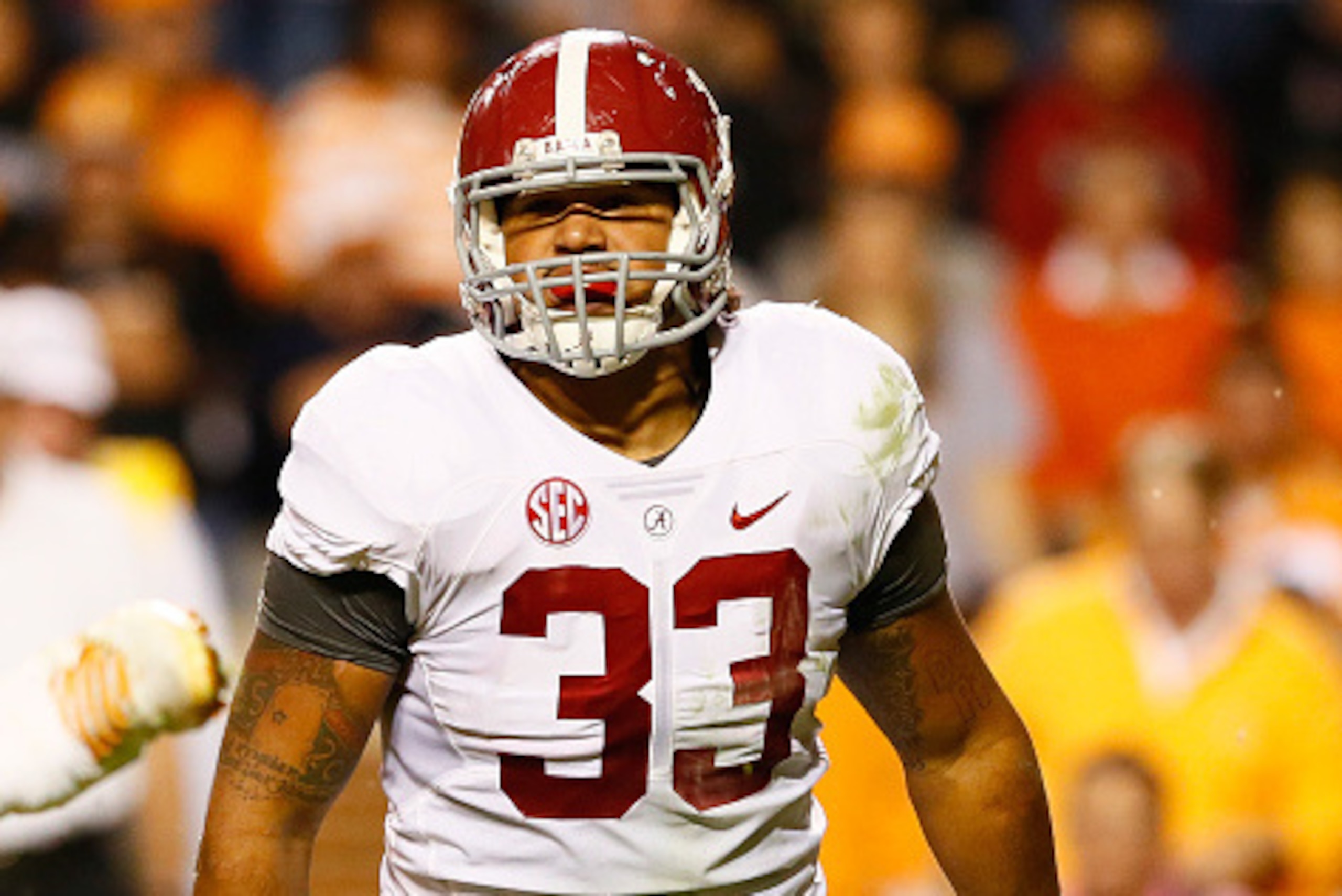 KNOXVILLE, TN - OCTOBER 25:  Trey DePriest #33 of the Alabama Crimson Tide against the Tennessee Volunteers at Neyland Stadium on October 25, 2014 in Knoxville, Tennessee.  (Photo by Kevin C. Cox/Getty Images)