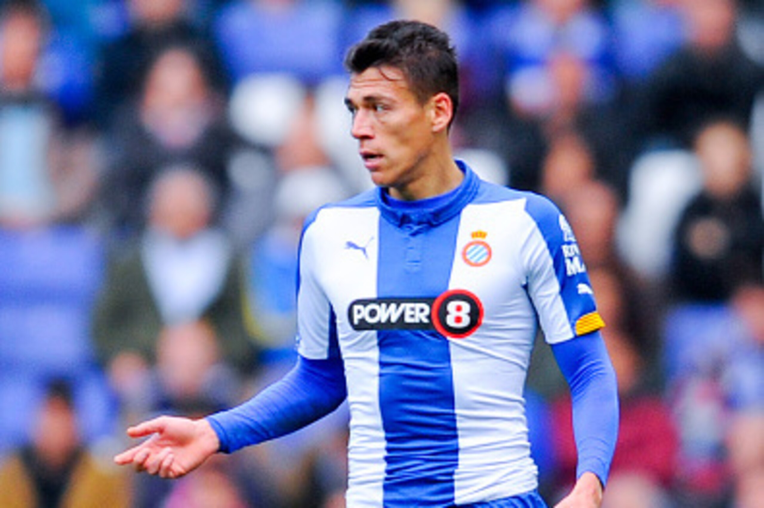 BARCELONA, SPAIN - MARCH 14:  Hector Moreno of RCD Espanyol runs with the ball during the La Liga match between RCD Espanyol and Club Atletico de Madrid at Power 8 Stadium on March 14, 2015 in Barcelona, Spain.  (Photo by David Ramos/Getty Images)