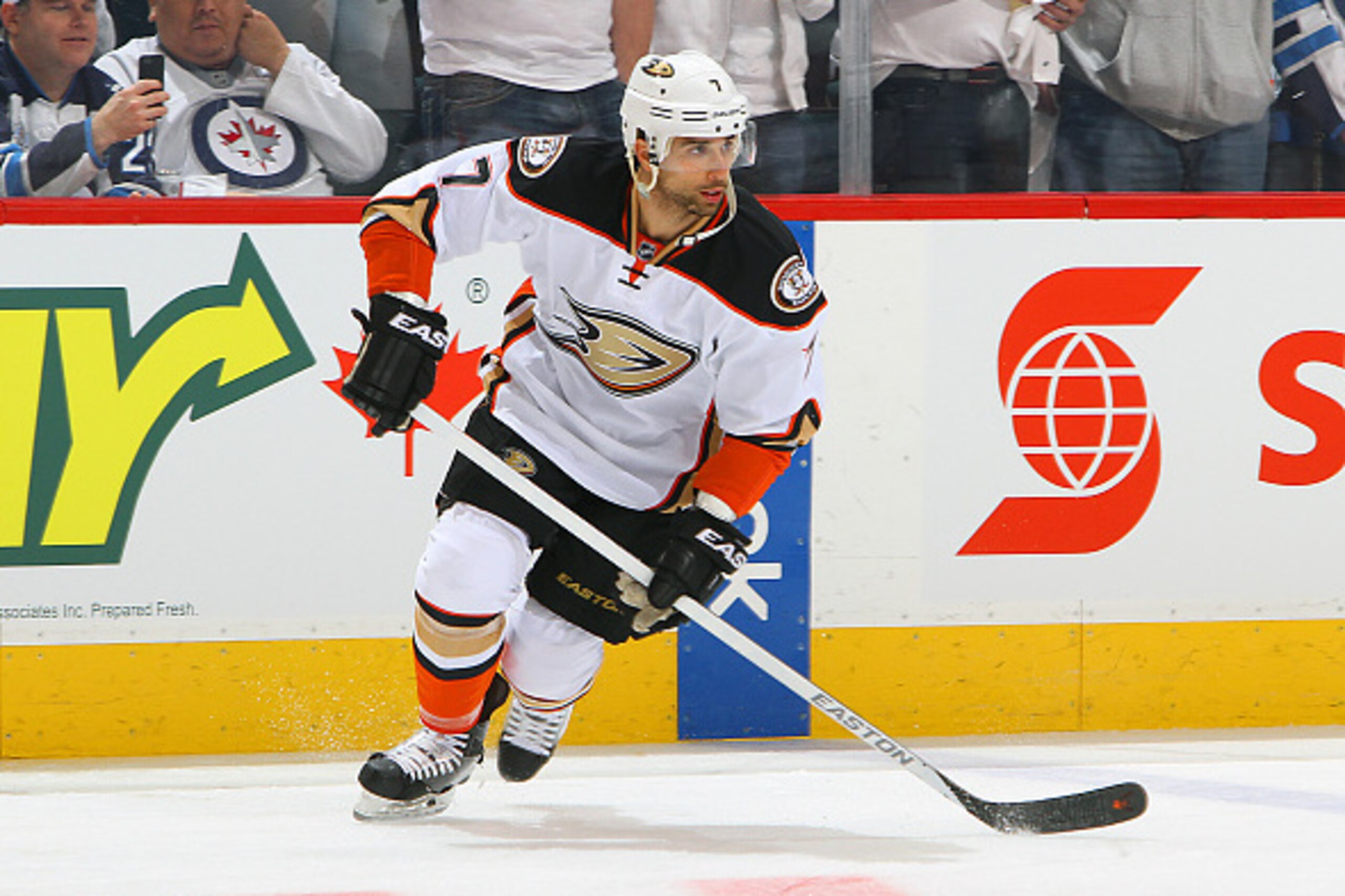 WINNIPEG, CANADA - APRIL 22: Andrew Cogliano #7 of the Anaheim Ducks takes part in the pre-game warm up prior to action against the Winnipeg Jets in Game Four of the Western Conference Quarterfinals during the 2015 NHL Stanley Cup Playoffs on April 22, 20