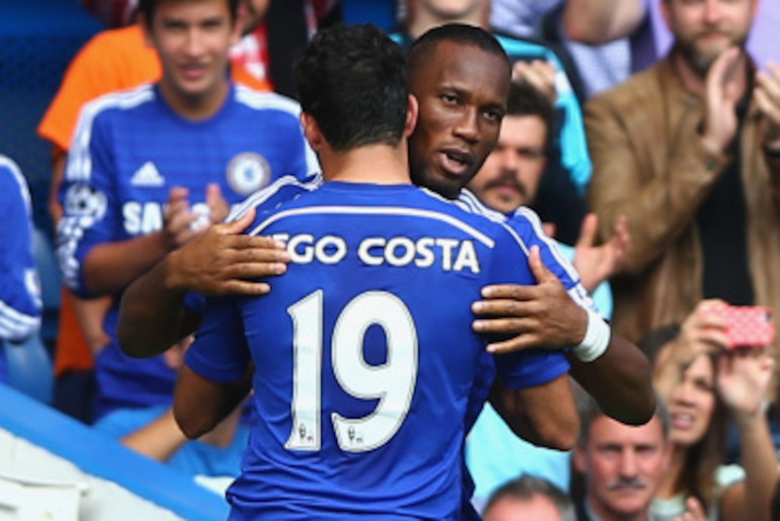 LONDON, ENGLAND - AUGUST 23: Didier Drogba of Chelsea comes on as a substitute for Diego Costa during the Barclays Premier League match between Chelsea and Leicester City at Stamford Bridge on August 23, 2014 in London, England.  (Photo by Paul Gilham/Get