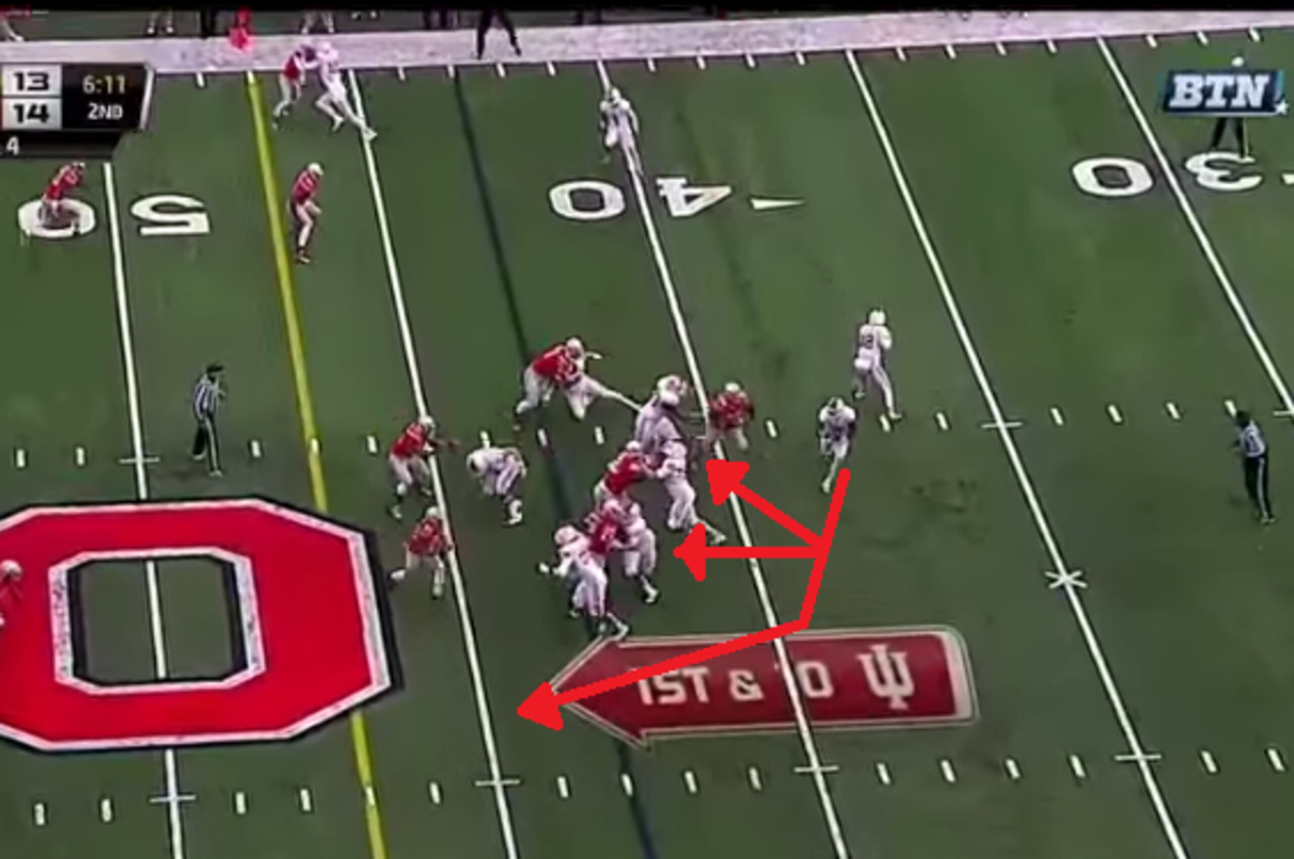 Tevin Coleman runs outside zone.