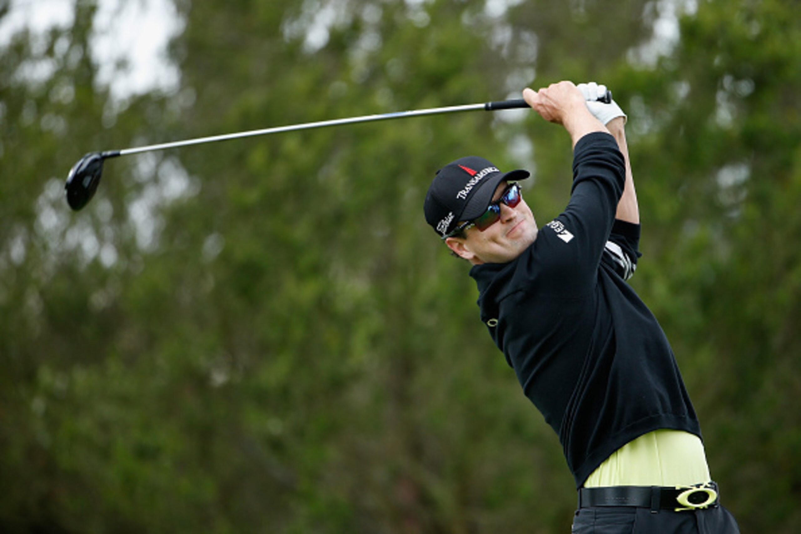 SAN FRANCISCO, CA - MAY 01:  Zach Johnson hits his tee shot on the fourth hole during round three of the World Golf Championships Cadillac Match Play at TPC Harding Park on May 1, 2015 in San Francisco, California.  (Photo by Christian Petersen/Getty Imag