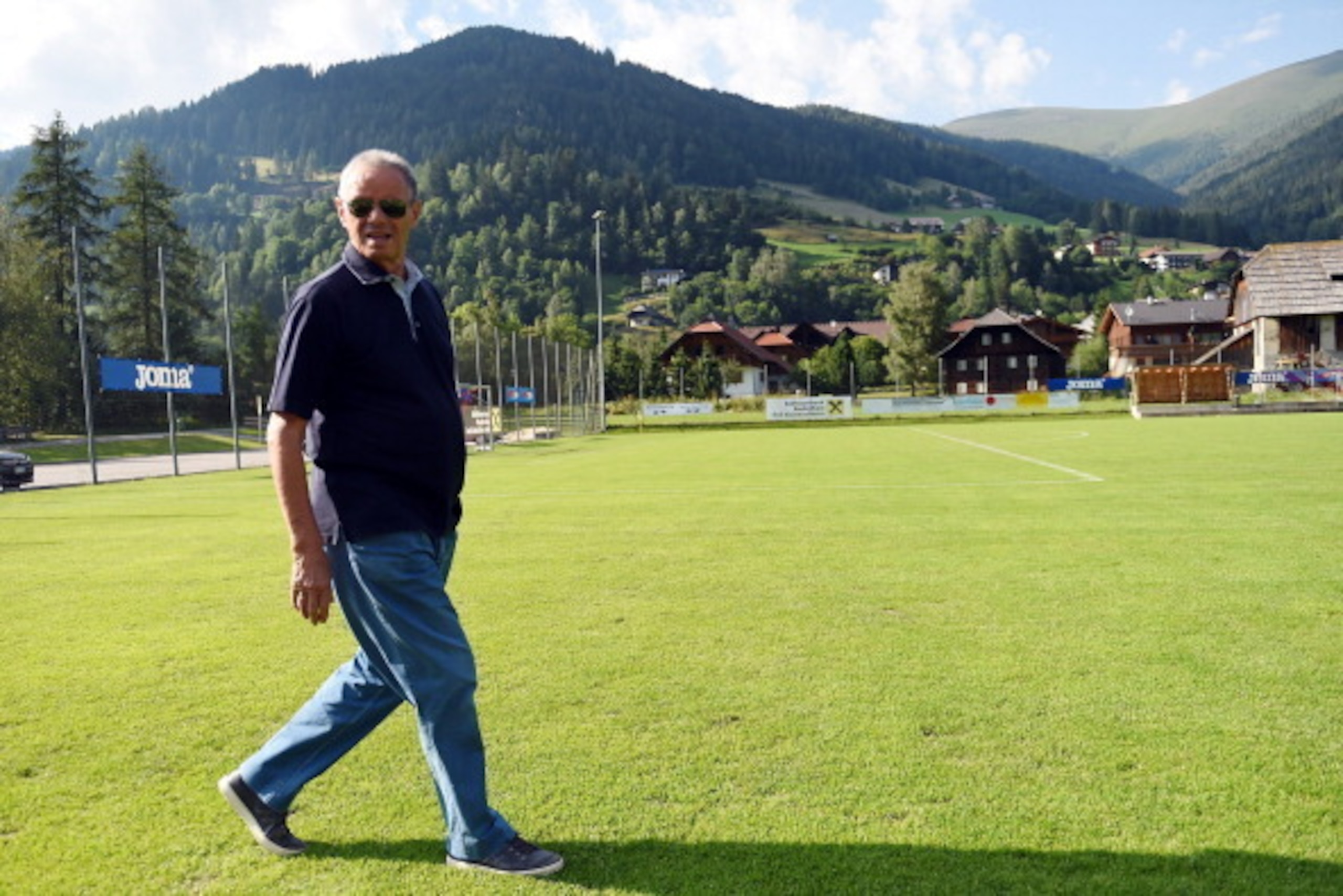 BAD KLEINKIRCHHEIM, AUSTRIA - JULY 19:  President Maurizio Zamparini looks on during a Palermo training session on July 19, 2014 in Bad Kleinkirchheim, Austria.  (Photo by Tullio M. Puglia/Getty Images)