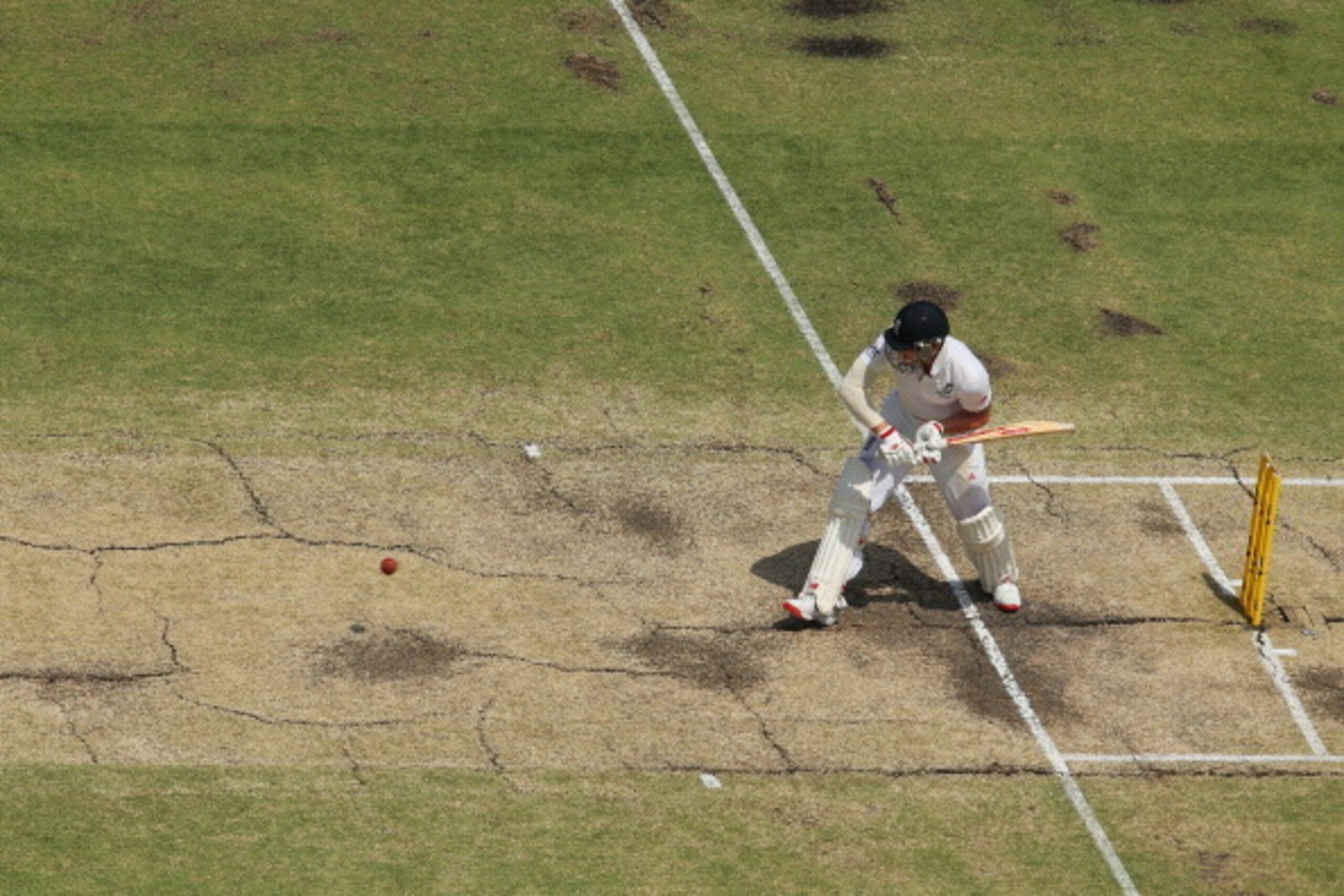 PERTH, AUSTRALIA - DECEMBER 17:  A general view of the pitch is seen as Ben Stokes of England bats during day five of the Third Ashes Test Match between Australia and England at WACA on December 17, 2013 in Perth, Australia.  (Photo by Mark Kolbe/Getty Im
