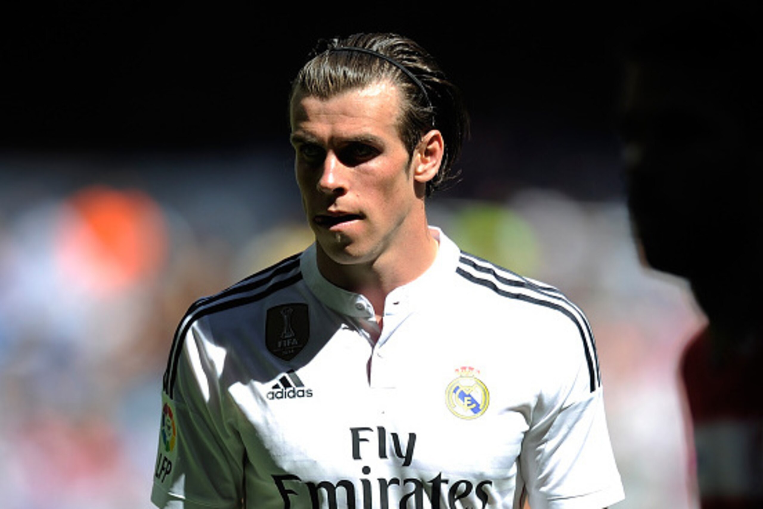 MADRID, SPAIN - APRIL 05:  Gareth Bale of Real Madrid CF looks on during the La Liga match between Real Madrid CF and Granada CF at Estadio Santiago Bernabeu on April 5, 2015 in Madrid, Spain.  (Photo by Denis Doyle/Getty Images)