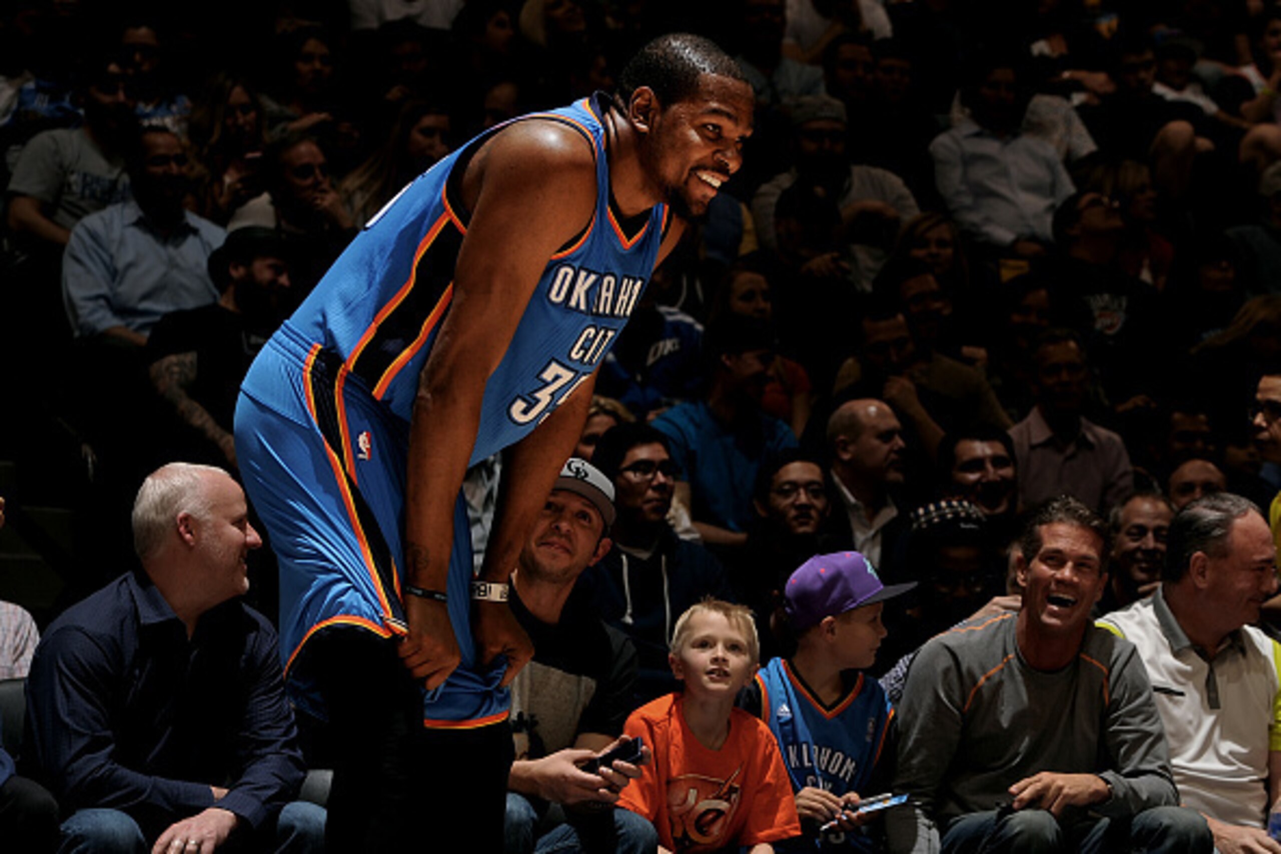 DENVER, CO - FEBRUARY 9: Kevin Durant #35 of the Oklahoma City Thunder stands on the court during a game against the Denver Nuggets on February 9, 2015 at the Pepsi Center in Denver, Colorado. NOTE TO USER: User expressly acknowledges and agrees that, by DENVER, CO - FEBRUARY 9: Kevin Durant #35 of the Oklahoma City Thunder stands on the court during a game against the Denver Nuggets on February 9, 2015 at the Pepsi Center in Denver, Colorado. NOTE TO USER: User expressly acknowledges and agrees that, by