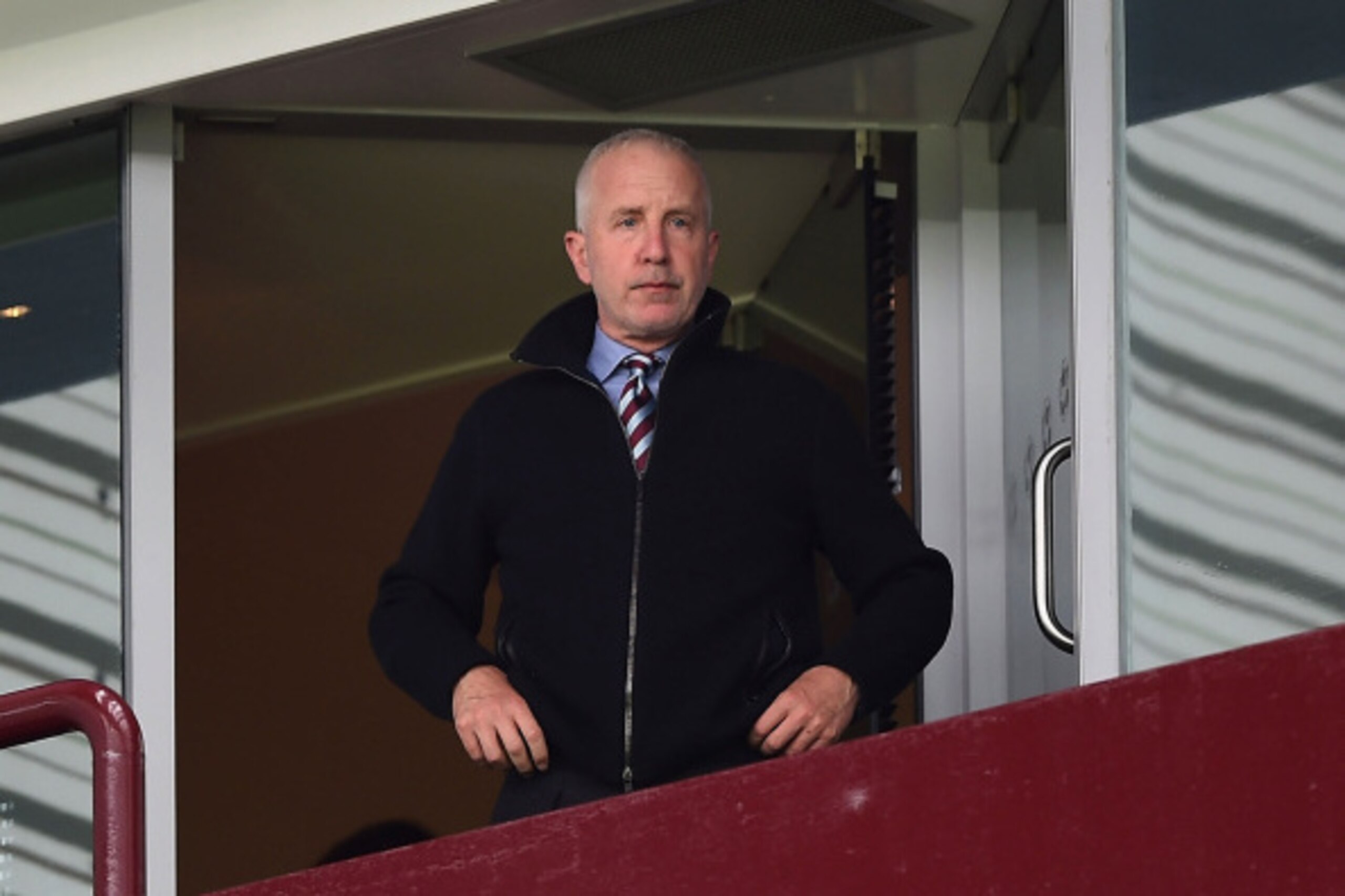 BIRMINGHAM, ENGLAND - SEPTEMBER 20: Aston Villa owner Randy Lerner looks on during the Barclays Premier League match between Aston Villa and Arsenal at Villa Park on September 20, 2014 in Birmingham, England.  (Photo by Laurence Griffiths/Getty Images)