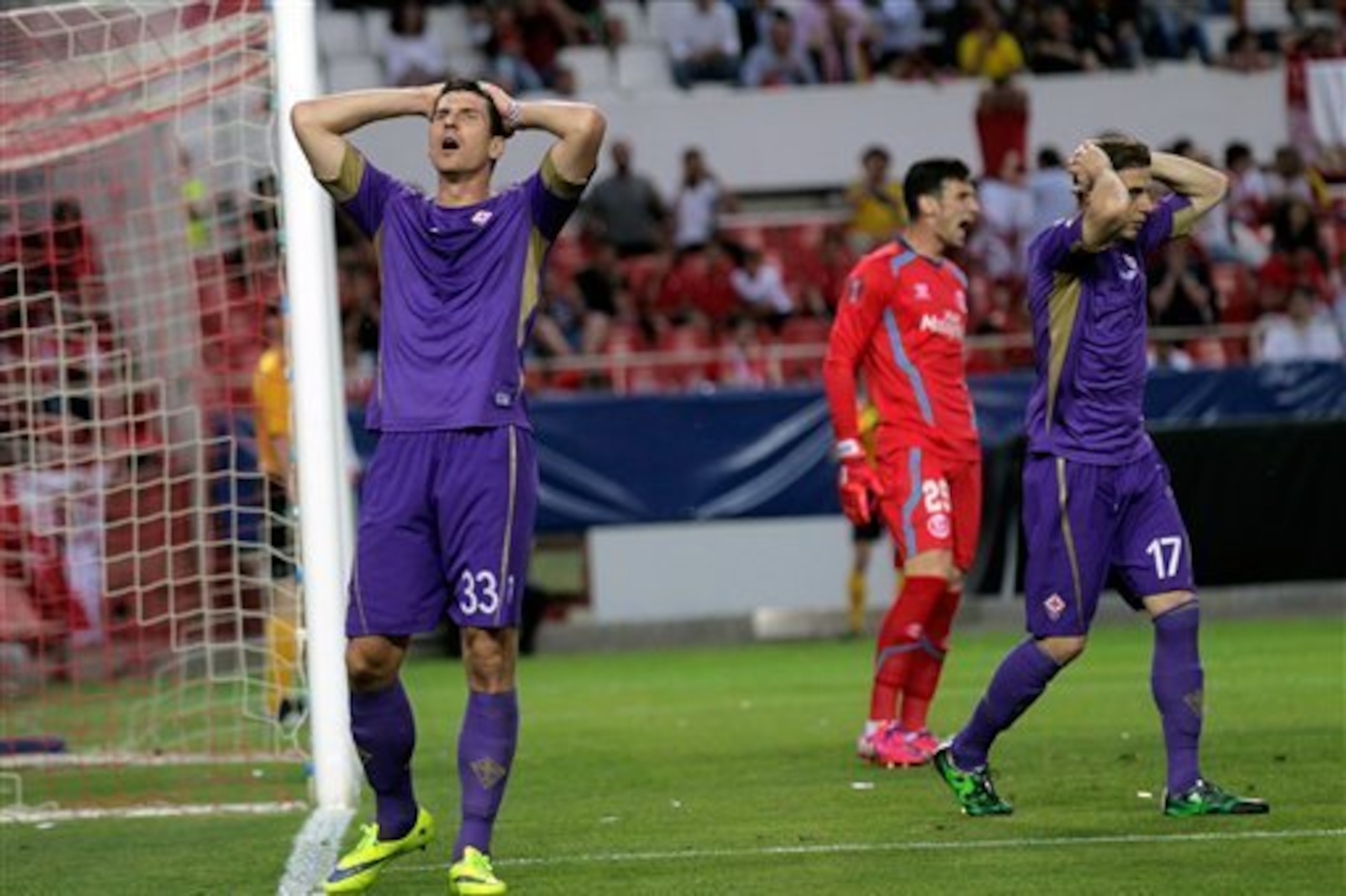 Fiorentina missed a clutch of early opportunities. Fiorentina missed a clutch of early opportunities.