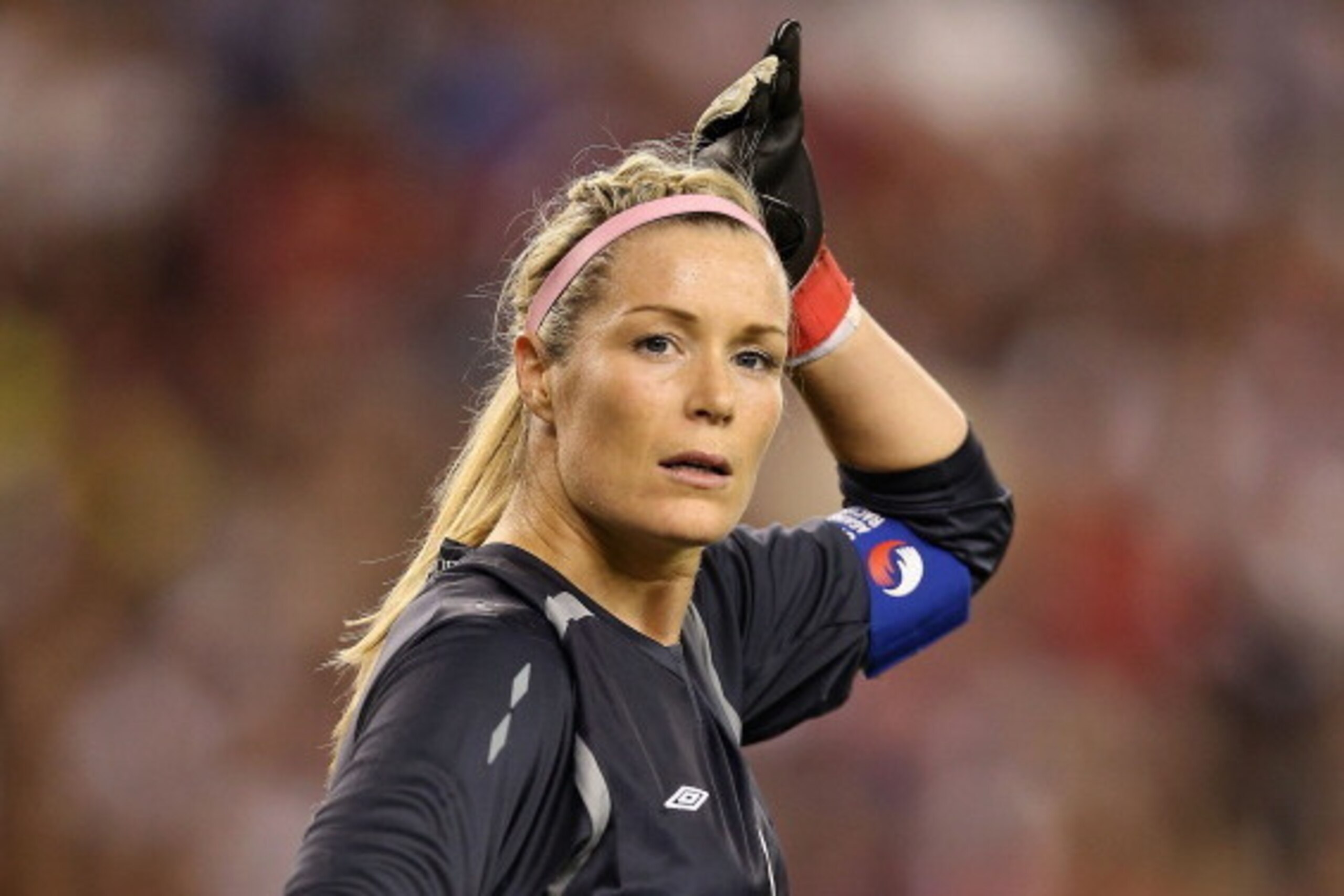 GLENDALE, AZ - DECEMBER 01:  Goalkeeper Emma Byrne #1 of Ireland reacts during the game against USA at University of Phoenix Stadium on December 1, 2012 in Glendale, Arizona. USA defeated Ireland 2-0.  (Photo by Christian Petersen/Getty Images)
