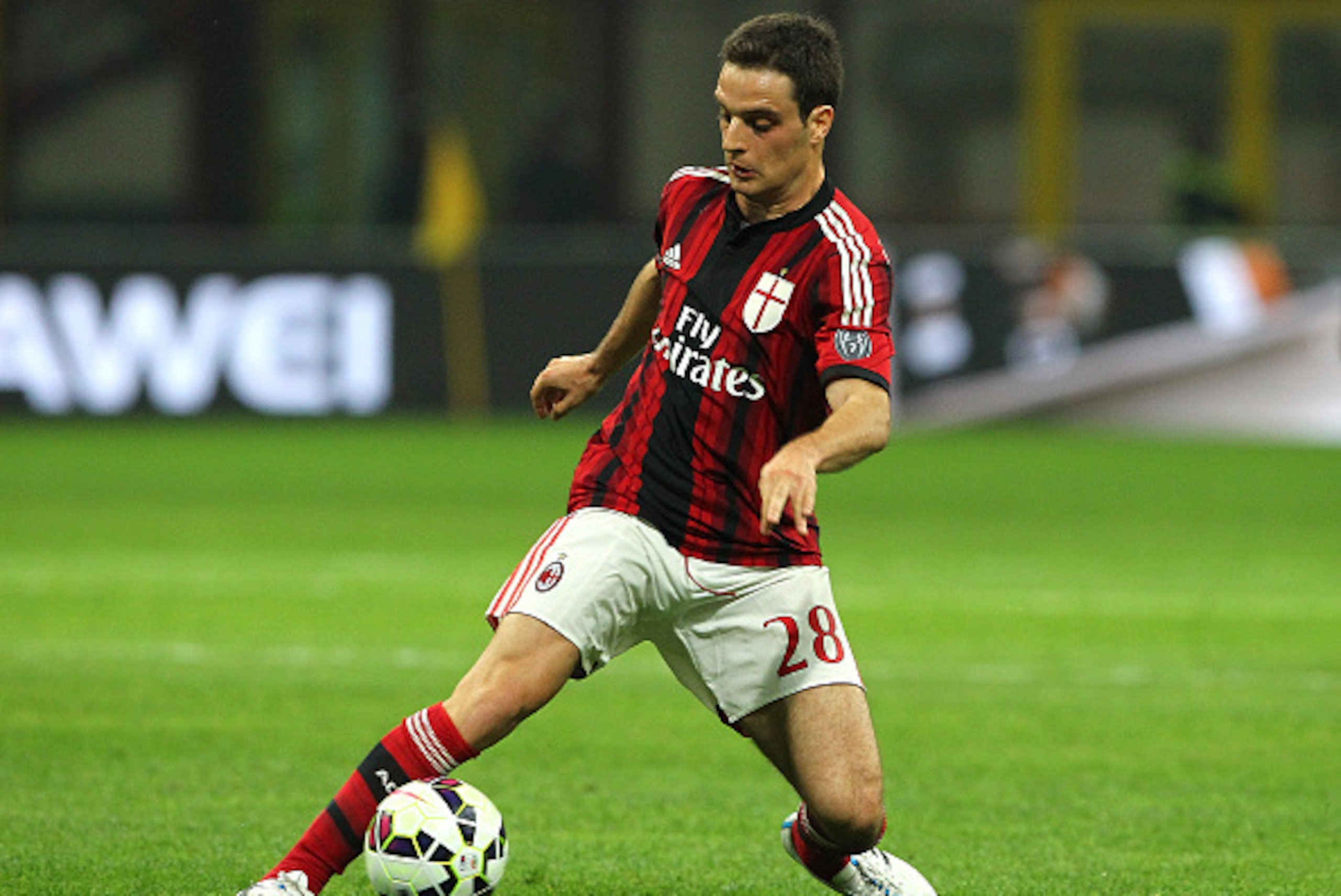 MILAN, ITALY - APRIL 12: Giacomo Bonaventura of AC Milan in action during the Serie A match between AC Milan and UC Sampdoria at Stadio Giuseppe Meazza on April 12, 2015 in Milan, Italy. (Photo by Marco Luzzani/Getty Images) MILAN, ITALY - APRIL 12: Giacomo Bonaventura of AC Milan in action during the Serie A match between AC Milan and UC Sampdoria at Stadio Giuseppe Meazza on April 12, 2015 in Milan, Italy. (Photo by Marco Luzzani/Getty Images)