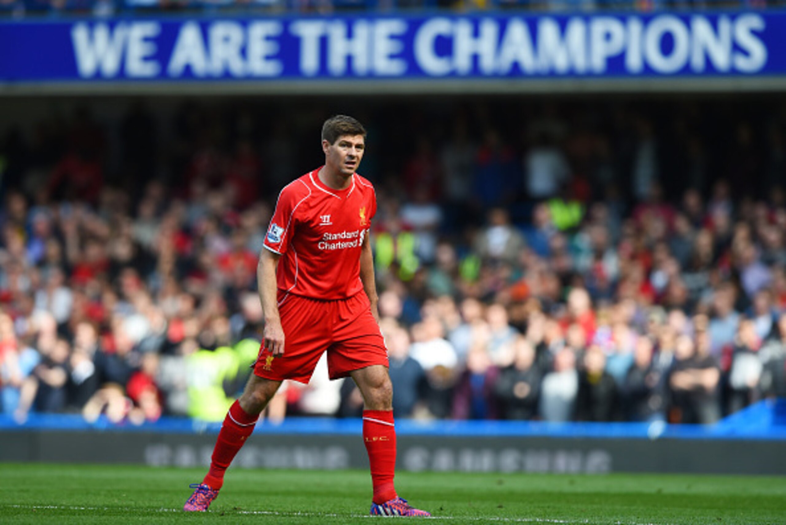 LONDON, ENGLAND - MAY 10:  Steven Gerrard of Liverpool looks on during the Barclays Premier League match between Chelsea and Liverpool at Stamford Bridge on May 10, 2015 in London, England.  (Photo by Shaun Botterill/Getty Images)