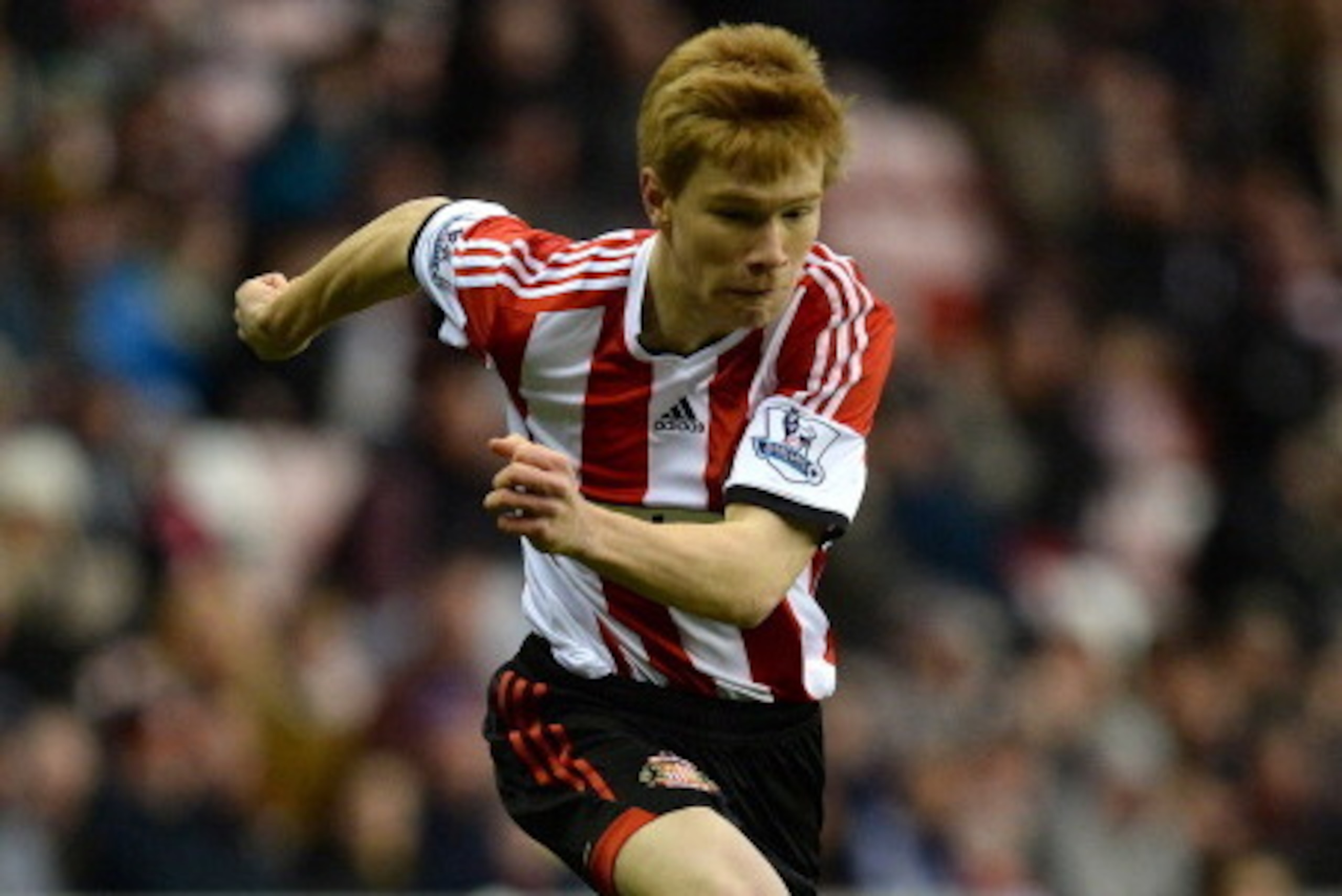 SUNDERLAND, ENGLAND - JANUARY 5 : Duncan Watmore of Sunderland in action during the Budwieser FA Cup Third Round match between Sunderland and Carlisle United at The Stadium of Light on January 5, 2014 in Sunderland, England. (Photo by Nigel Roddis Getty I