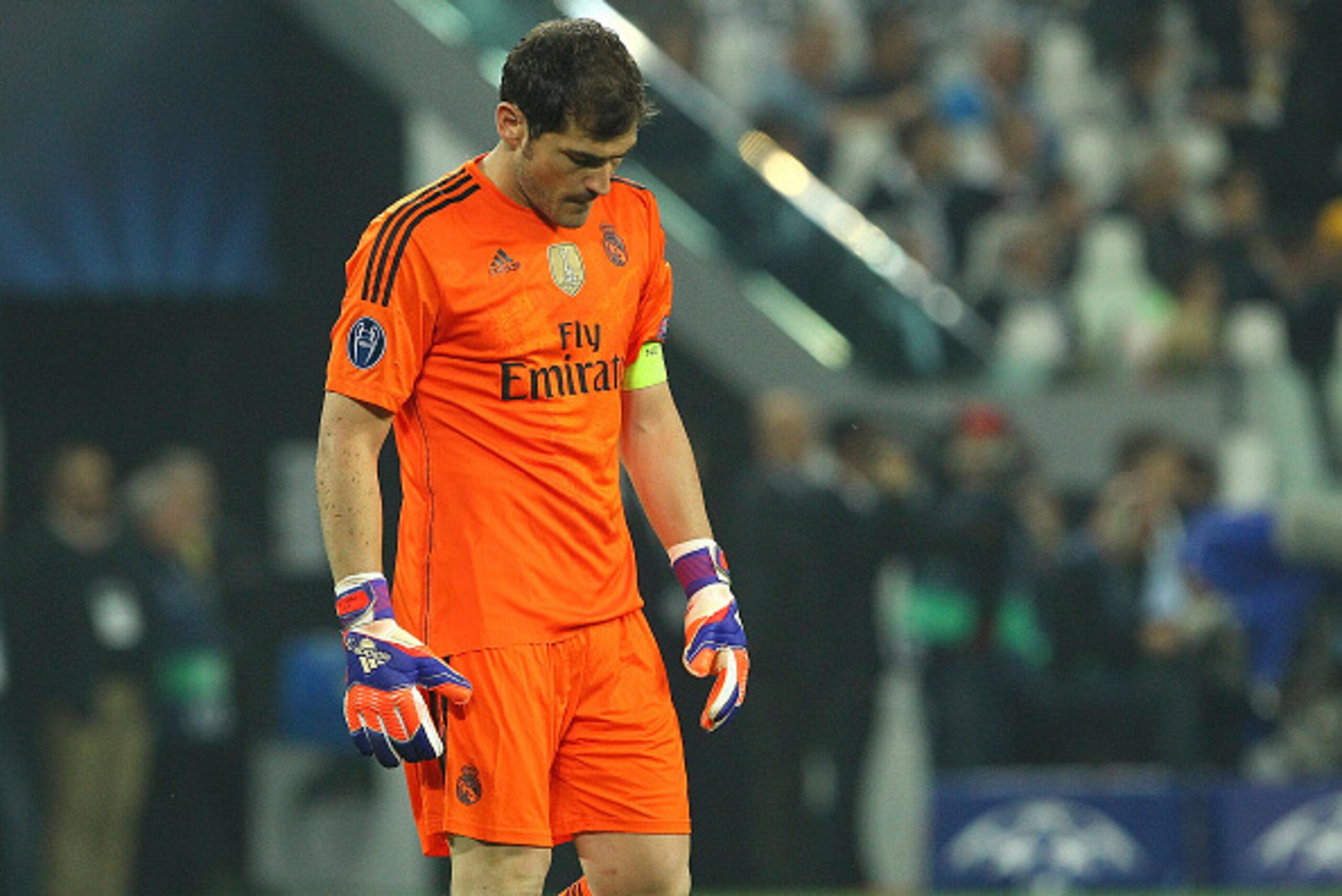 TURIN, ITALY - MAY 05: Iker Casillas of Real Madrid CF shows his dejection during the UEFA Champions League semi final match between Juventus and Real Madrid CF at Juventus Arena on May 5, 2015 in Turin, Italy. (Photo by Marco Luzzani/Getty Images) TURIN, ITALY - MAY 05: Iker Casillas of Real Madrid CF shows his dejection during the UEFA Champions League semi final match between Juventus and Real Madrid CF at Juventus Arena on May 5, 2015 in Turin, Italy. (Photo by Marco Luzzani/Getty Images)