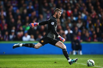 LONDON, ENGLAND - MAY 09: David De Gea of Manchester United kicks down field during the Barclays Premier League match between Crystal Palace and Manchester United at Selhurst Park on May 9, 2015 in London, England.  (Photo by Clive Rose/Getty Images)