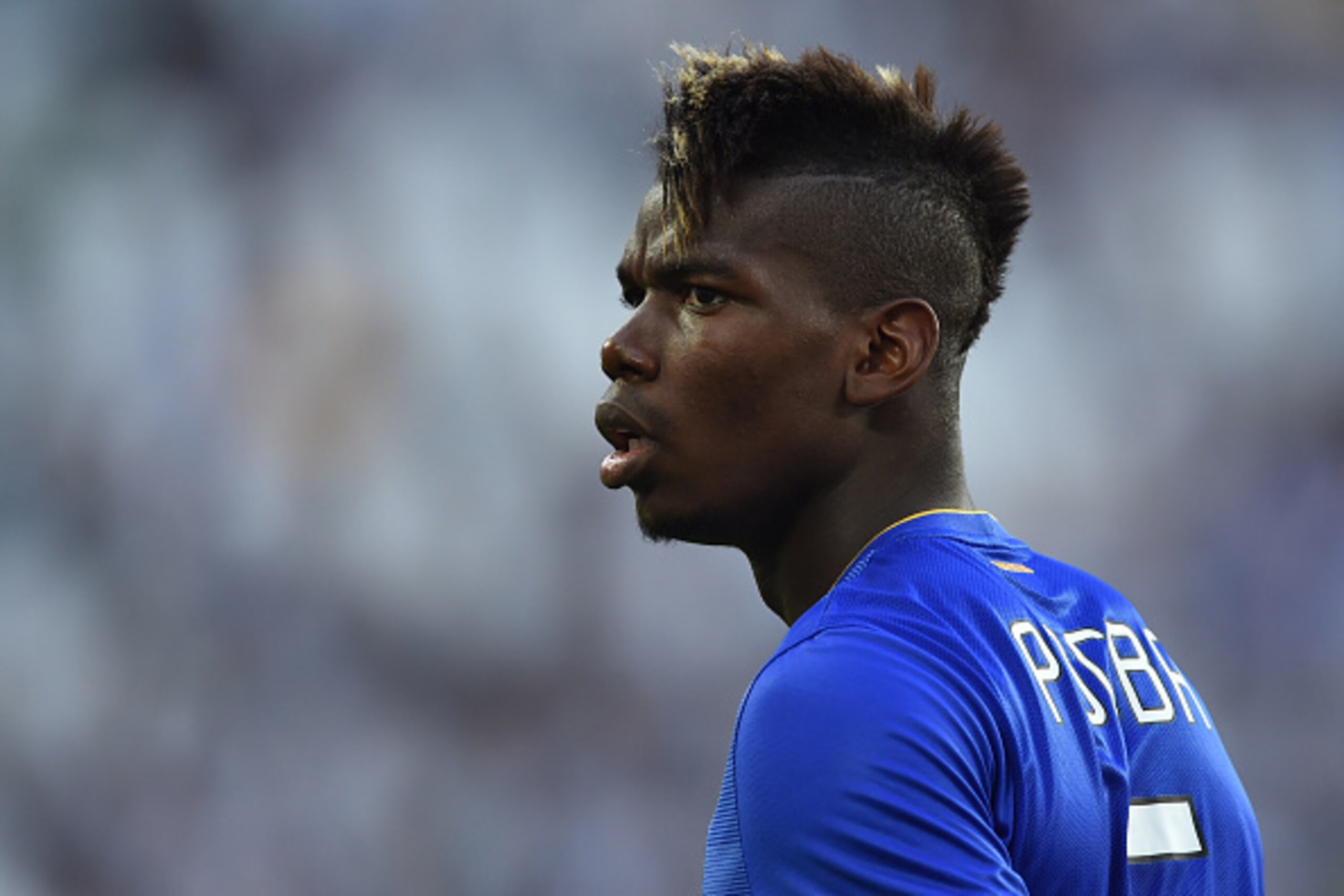 TURIN, ITALY - MAY 09: Paul Pogba of Juventus FC looks on during the Serie A match between Juventus FC and Cagliari Calcio at Juventus Arena on May 09, 2015 in Turin, Italy. (Photo by Valerio Pennicino/Getty Images) TURIN, ITALY - MAY 09: Paul Pogba of Juventus FC looks on during the Serie A match between Juventus FC and Cagliari Calcio at Juventus Arena on May 09, 2015 in Turin, Italy. (Photo by Valerio Pennicino/Getty Images)
