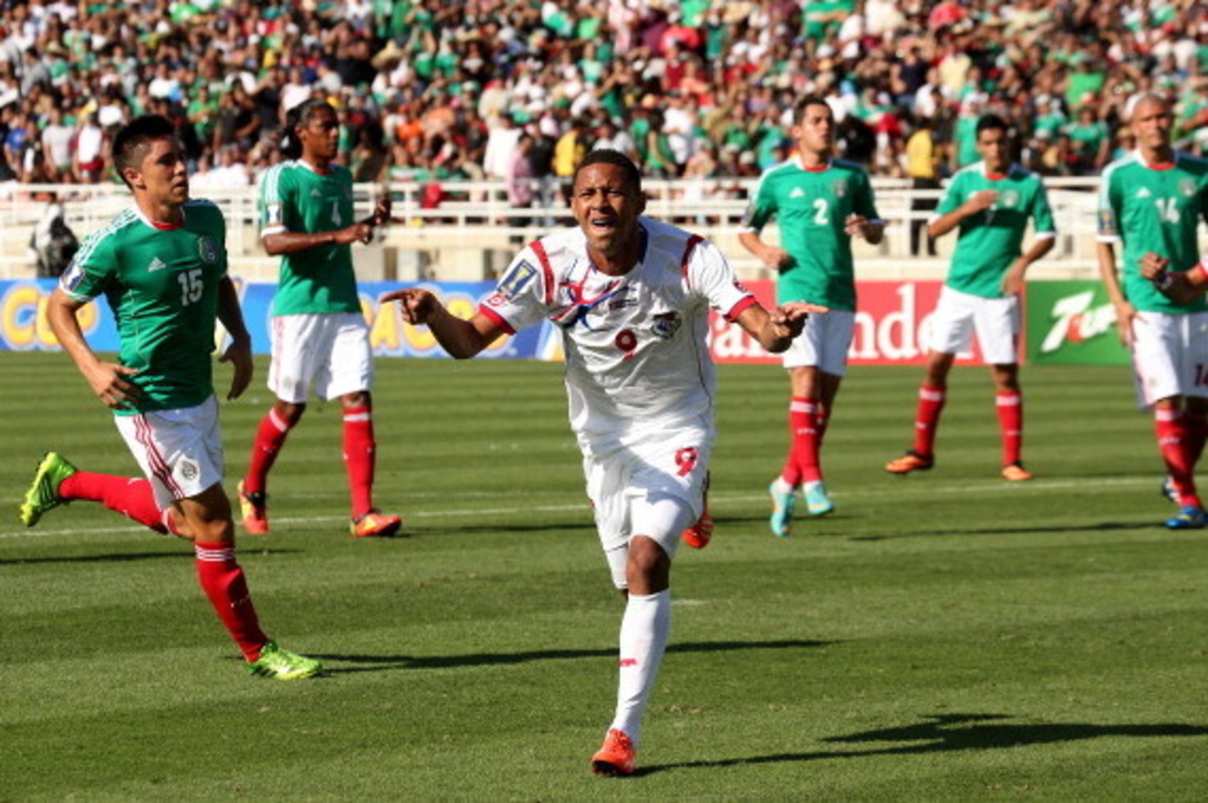 PASADENA, CA - JULY 07:  Gabriel Torres #9 of Panama celebrates after scoring a goal on a penalty kick in the first half against Mexico during the first round of the 2013 CONCACAF Gold Cup at the Rose Bowl on July 7, 2013 in Pasadena, California.  (Photo 