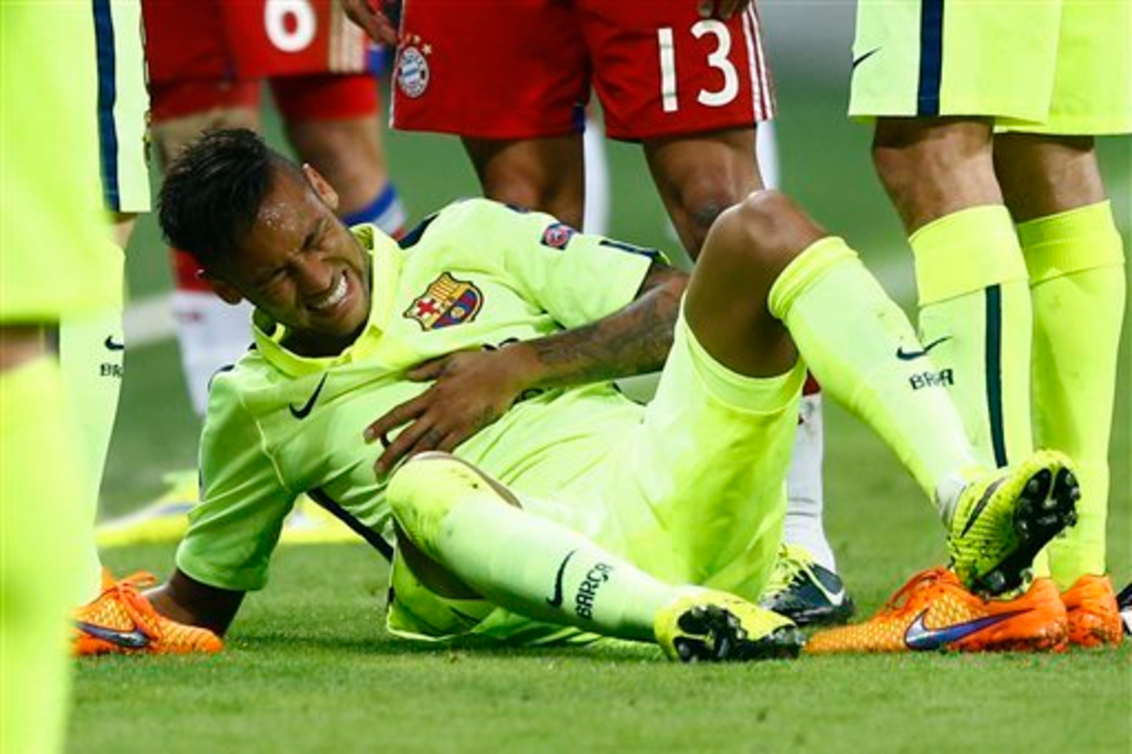 Neymar went looking for fouls late in the game.