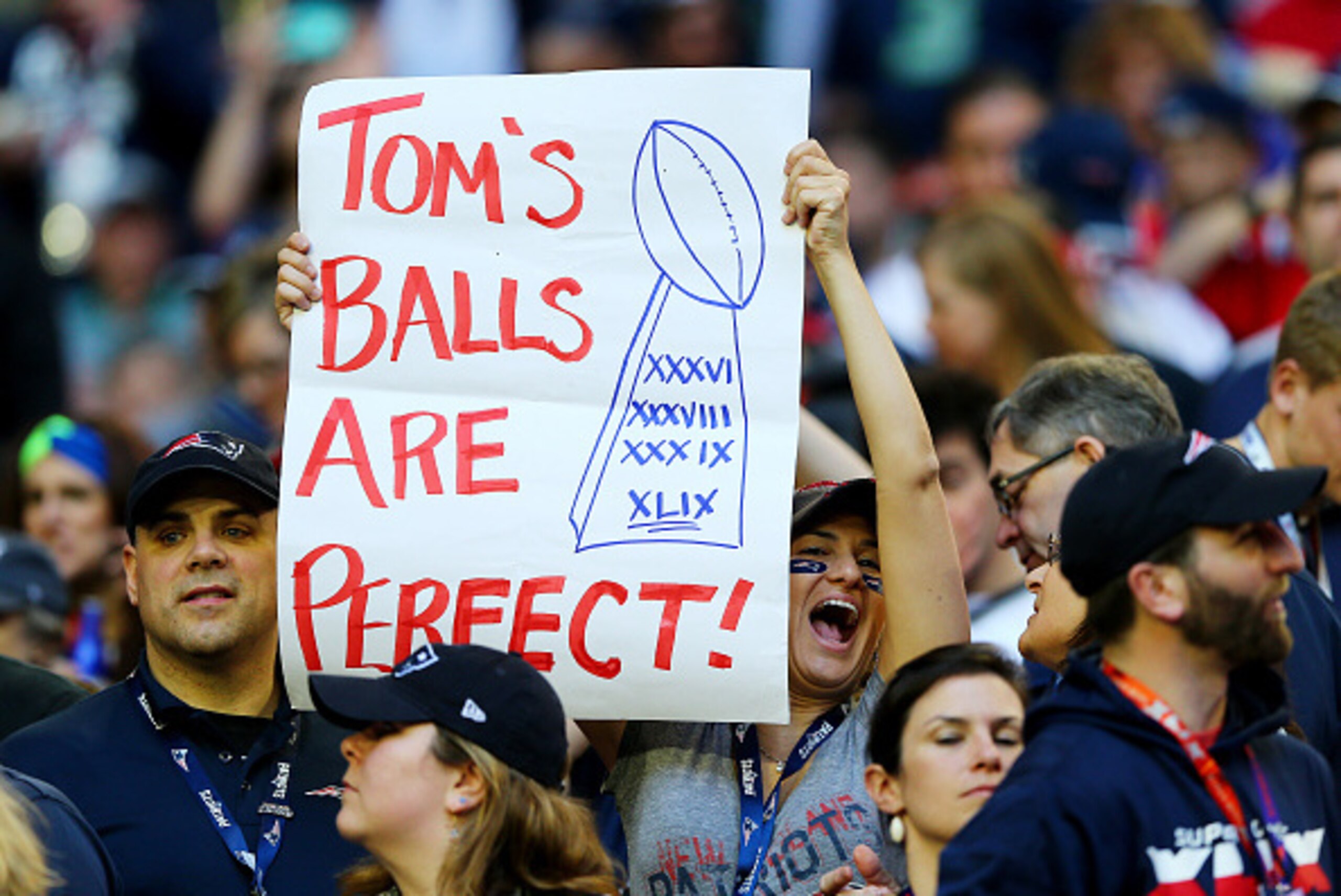 GLENDALE, AZ - FEBRUARY 01:  New England Patriot fans support their team prior to Super Bowl XLIX at University of Phoenix Stadium on February 1, 2015 in Glendale, Arizona.  (Photo by Elsa/Getty Images)