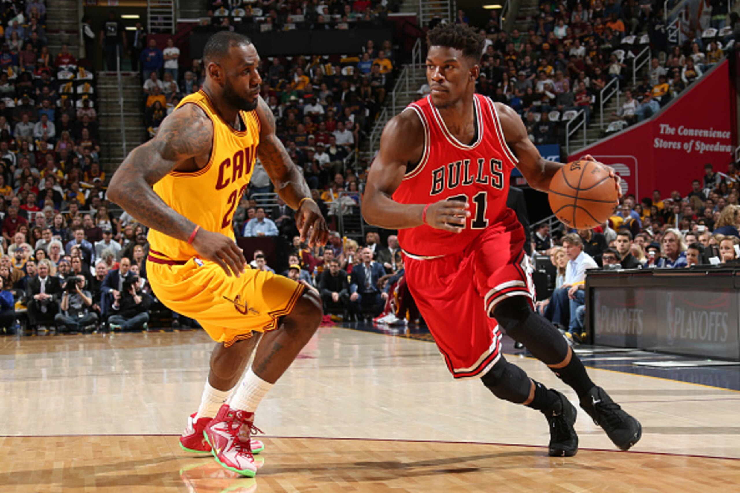 CLEVELAND, OH - MAY 12:  Jimmy Butler #21 of the Chicago Bulls handles the ball against the Cleveland Cavaliers in Game Five of the Eastern Conference Semifinals of the NBA Playoffs at The Quicken Loans Arena on May 12, 2015 in Cleveland, Ohio. NOTE TO US