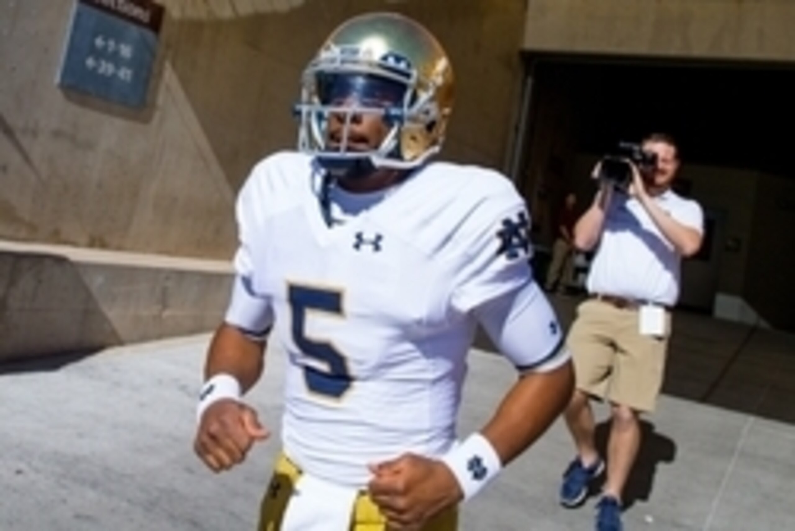 Nov 8, 2014; Tempe, AZ, USA; Notre Dame Fighting Irish quarterback Everett Golson (5) against the Arizona State Sun Devils at Sun Devil Stadium. Arizona State defeated Notre Dame 55-31. Mandatory Credit: Mark J. Rebilas-USA TODAY Sports Nov 8, 2014; Tempe, AZ, USA; Notre Dame Fighting Irish quarterback Everett Golson (5) against the Arizona State Sun Devils at Sun Devil Stadium. Arizona State defeated Notre Dame 55-31. Mandatory Credit: Mark J. Rebilas-USA TODAY Sports
