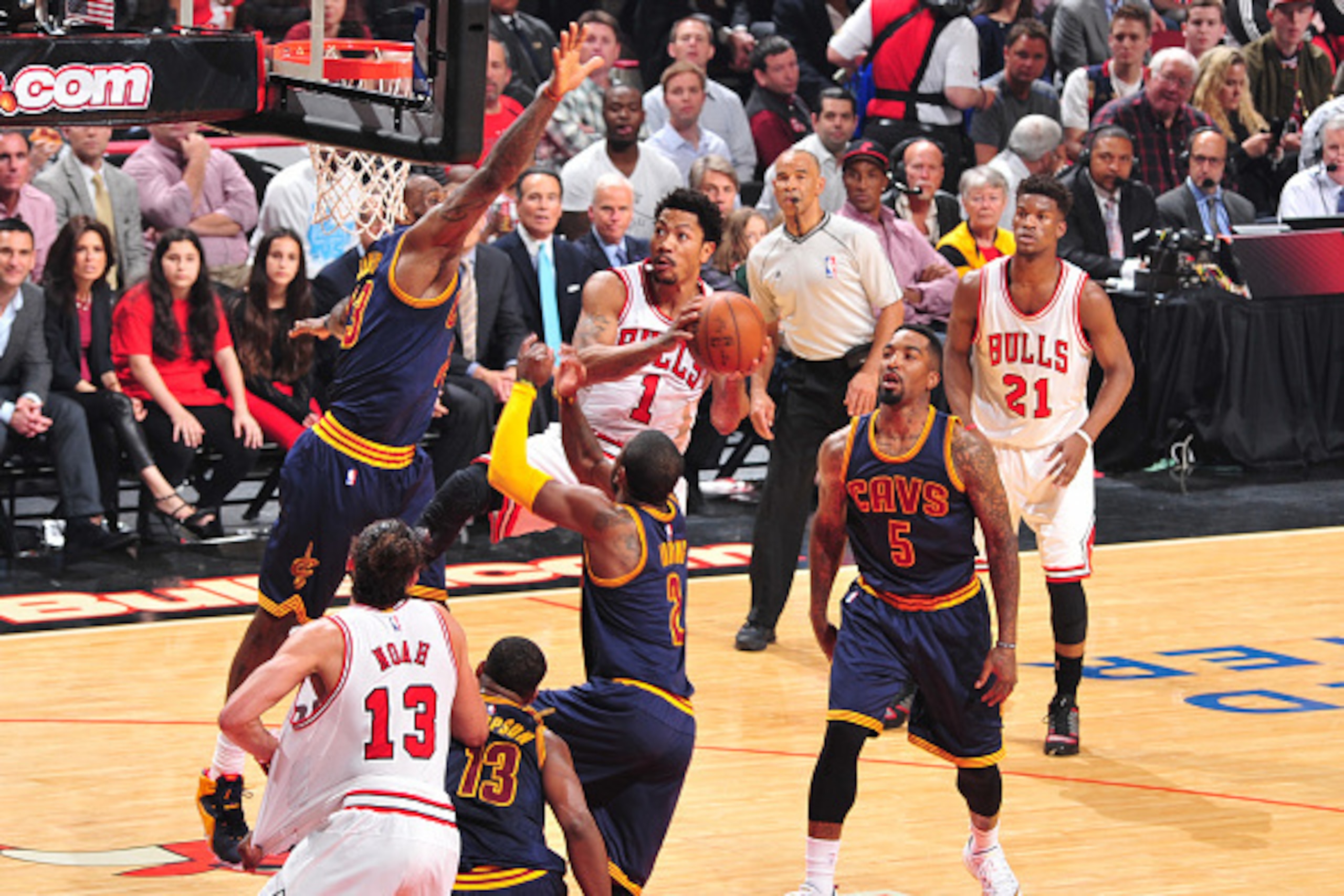 CHICAGO,IL :  Derrick Rose #1 of the Chicago Bulls goes up for the layup against the Cleveland Cavaliers at the United Center During Game Six of the Eastern Conference Semifinals during the 2015 NBA Playoffs on May 14, 2015 in Chicago,Illinois NOTE TO USE