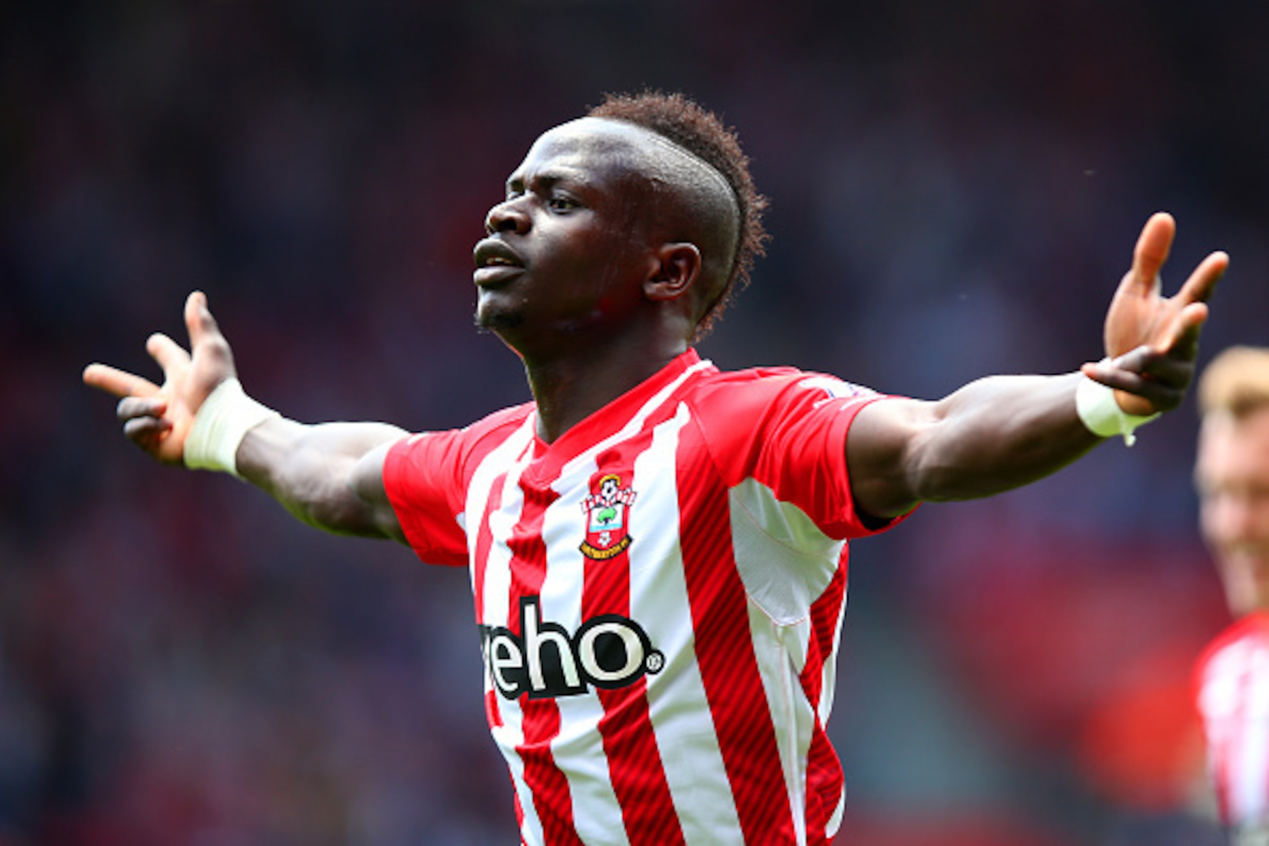 SOUTHAMPTON, ENGLAND - MAY 16:  Sadio Mane of Southampton celebrates scoring the opening goal during the Barclays Premier League match between Southampton and Aston Villa at St Mary's Stadium on May 16, 2015 in Southampton, England.  (Photo by Bryn Lennon