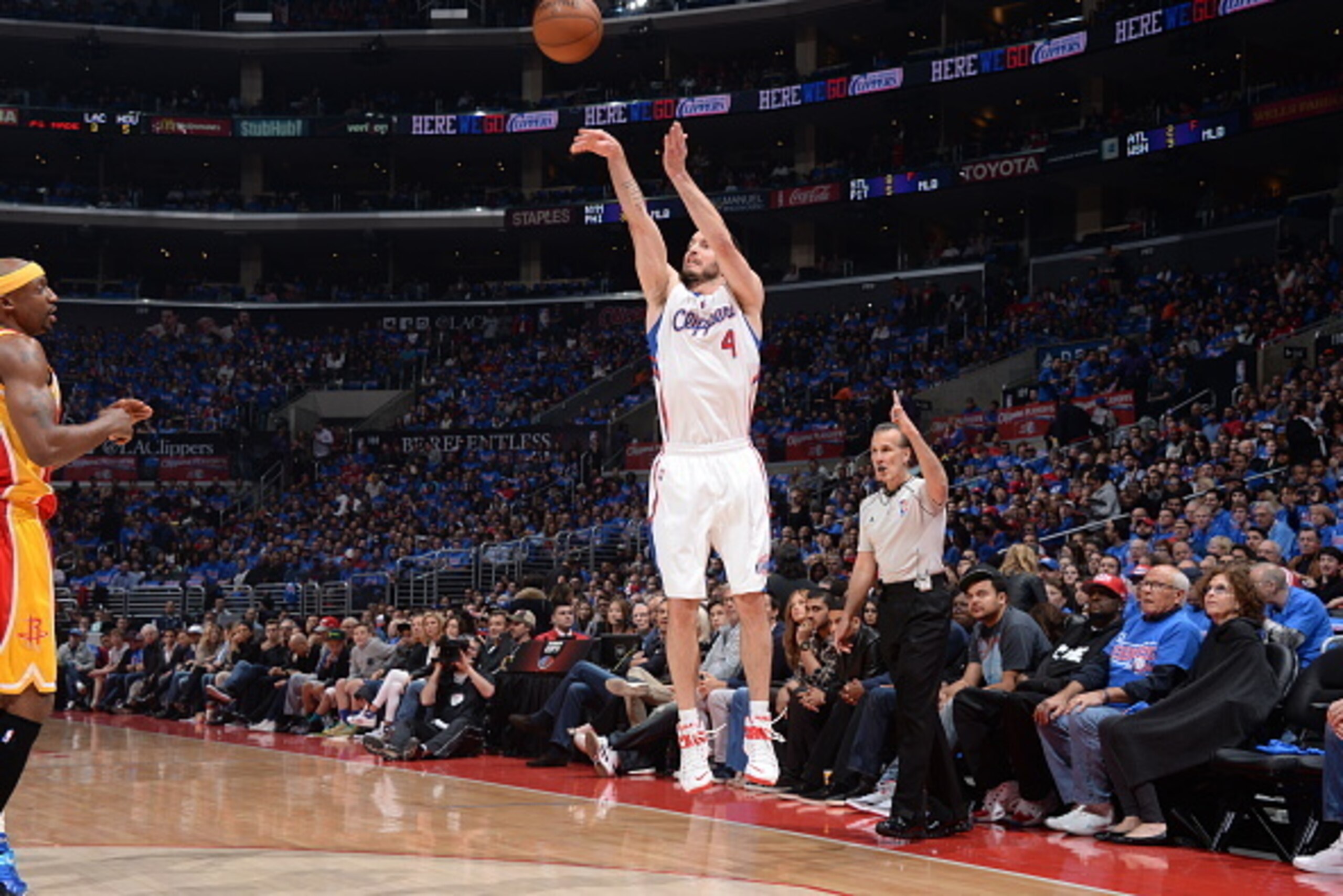 LOS ANGELES, CA - MAY 8:  J.J. Redick #4 of the Los Angeles Clippers shoots the ball against the Houston Rockets in Game Three of the Western Conference Semifinals during the 2015 NBA Playoffs on May 8, 2015 at STAPLES Center in Los Angeles, California. N