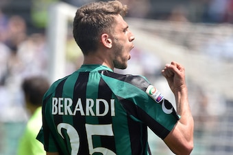 REGGIO NELL'EMILIA, ITALY - MAY 17:  Domenico Berardi of Sassuolo celebrates after scoring the  goal 2-0 during the Serie A match between US Sassuolo Calcio and AC Milan on May 17, 2015 in Reggio nell'Emilia, Italy.  (Photo by Giuseppe Bellini/Getty Image