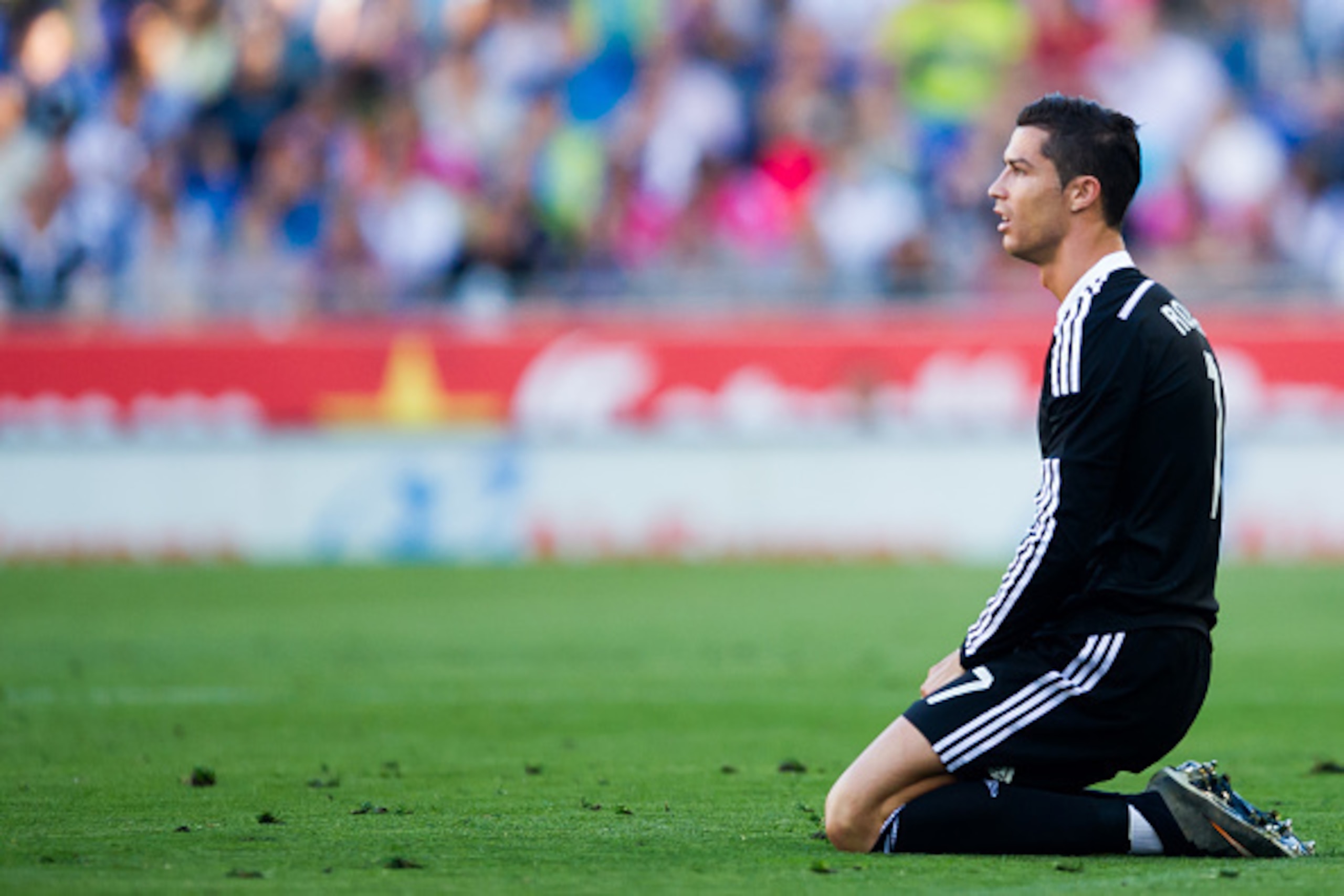 BARCELONA, SPAIN - MAY 17: Cristiano Ronaldo of Real Madrid CF looks dejected during the La Liga match between RCD Espanyol and Real Madrid CF at Cornella-El Prat Stadium on May 17, 2015 in Barcelona, Spain. (Photo by Alex Caparros/Getty Images) BARCELONA, SPAIN - MAY 17: Cristiano Ronaldo of Real Madrid CF looks dejected during the La Liga match between RCD Espanyol and Real Madrid CF at Cornella-El Prat Stadium on May 17, 2015 in Barcelona, Spain. (Photo by Alex Caparros/Getty Images)