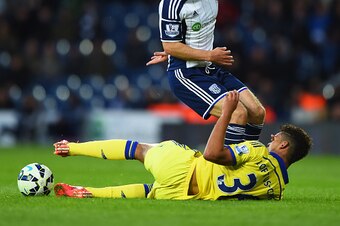 WEST BROMWICH, ENGLAND - MAY 18:  James Morrison of West Bromwich Albion battles for the ball with Ruben Loftus-Cheek of Chelsea during the Barclays Premier League match between West Bromwich Albion and Chelsea at The Hawthorns on May 18, 2015 in West Bro