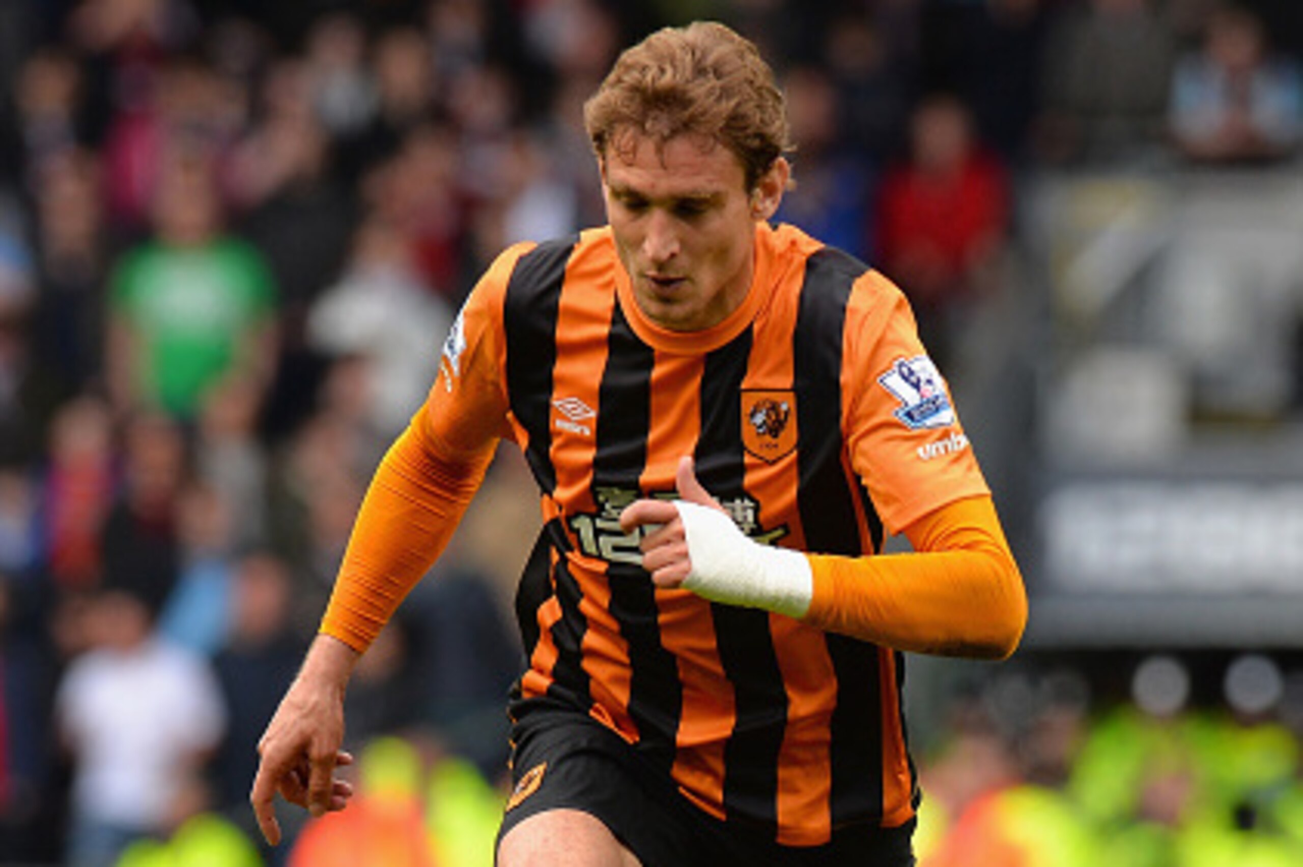 HULL, ENGLAND - MAY 09:  Nikica Jelavic of Hull City  during the Barclays Premier League match between Hull City and Burnley at KC Stadium on May 9, 2015 in Hull, England.  (Photo by Tony Marshall/Getty Images)
